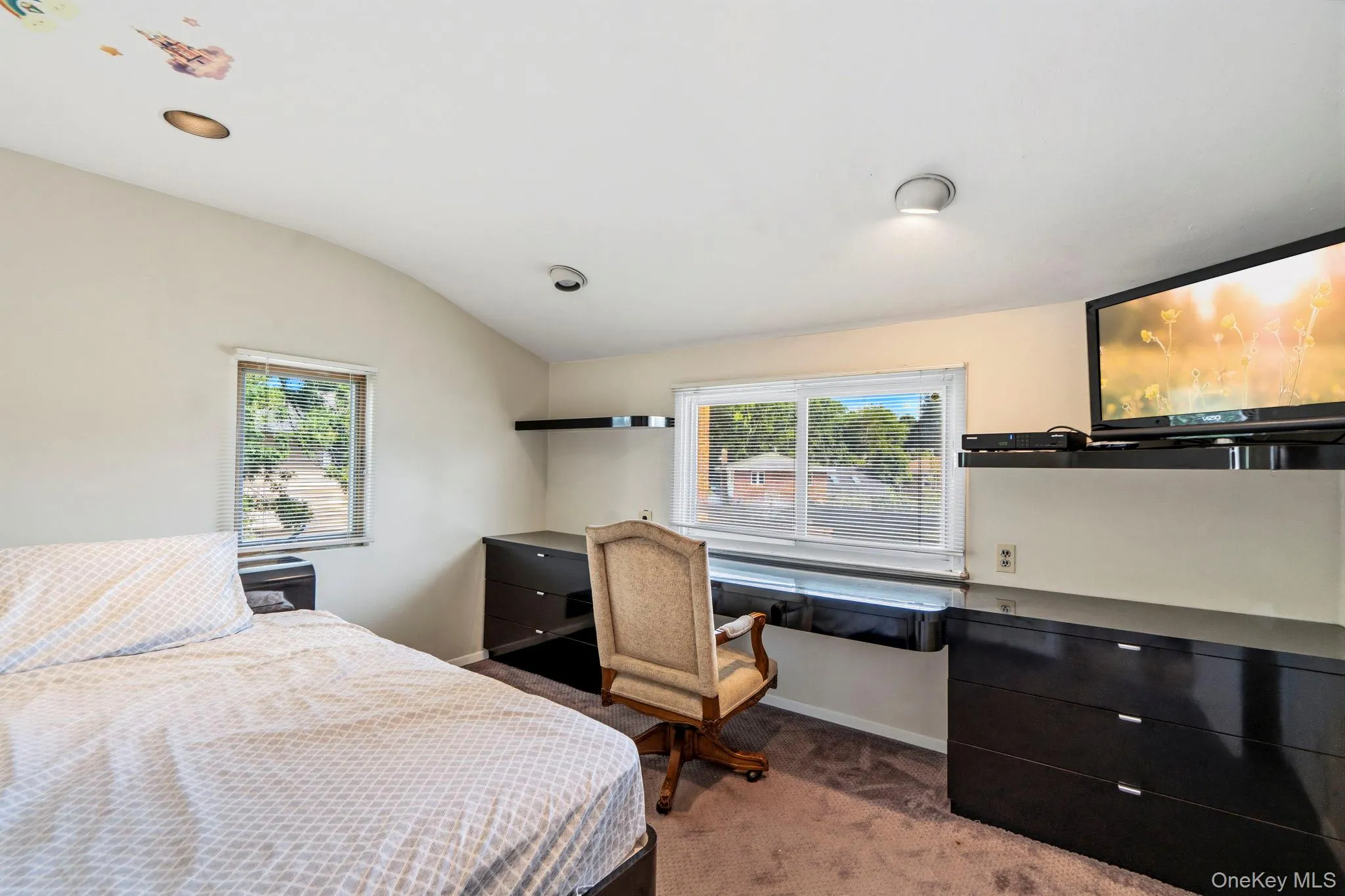 45 Mildred Court, Oyster Bay, NY, 4 Bedrooms Bedrooms, 9 Rooms Rooms,2 BathroomsBathrooms,Residential,For Rent,Mildred,0,1012383 45 Mildred Court, Oyster Bay, NY, 4 Bedrooms Bedrooms, 9 Rooms Rooms,2 BathroomsBathrooms,Residential,For Rent,Mildred,0,1012383