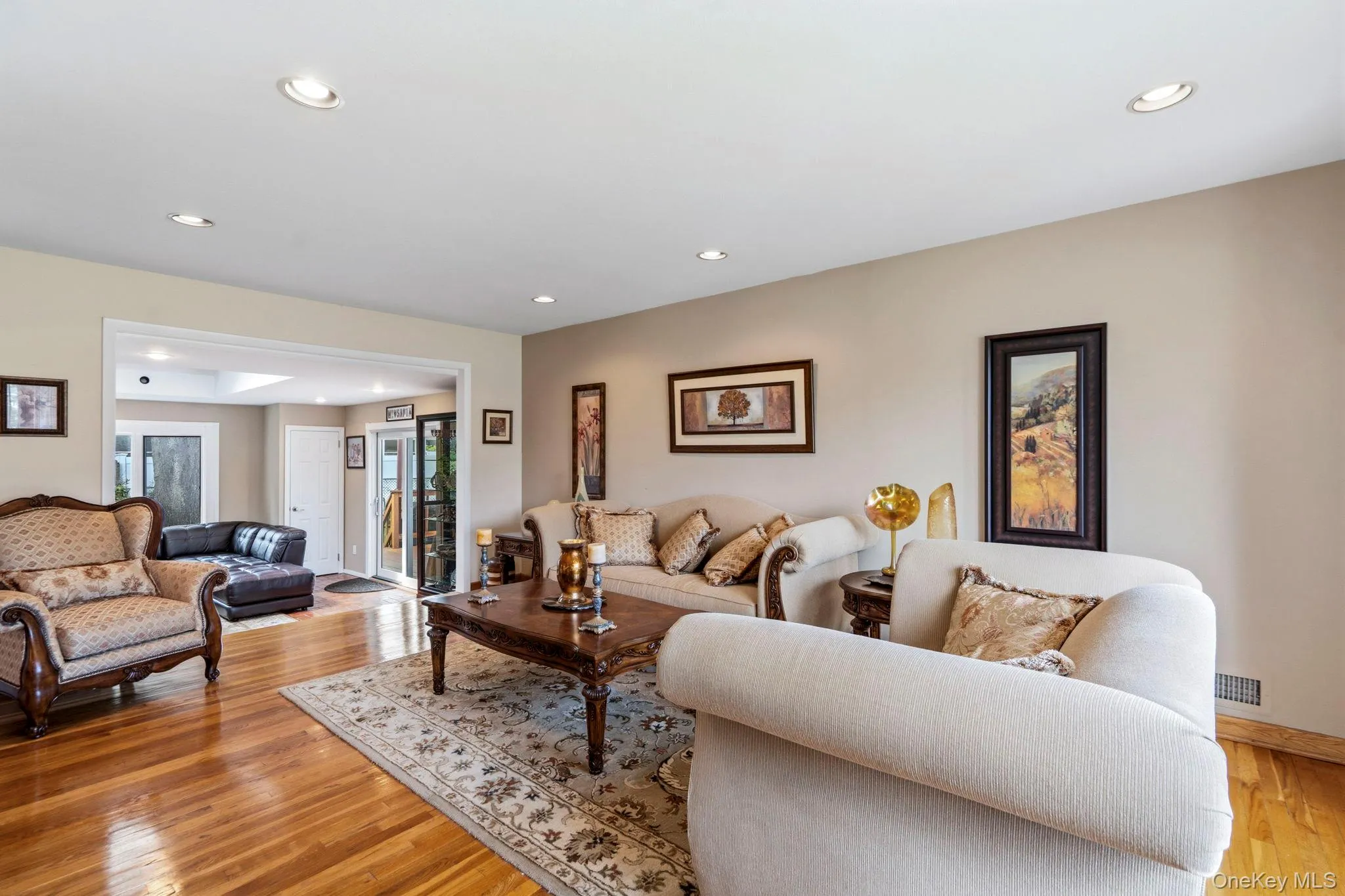 45 Mildred Court, Oyster Bay, NY, 4 Bedrooms Bedrooms, 9 Rooms Rooms,2 BathroomsBathrooms,Residential,For Rent,Mildred,0,1012383 45 Mildred Court, Oyster Bay, NY, 4 Bedrooms Bedrooms, 9 Rooms Rooms,2 BathroomsBathrooms,Residential,For Rent,Mildred,0,1012383