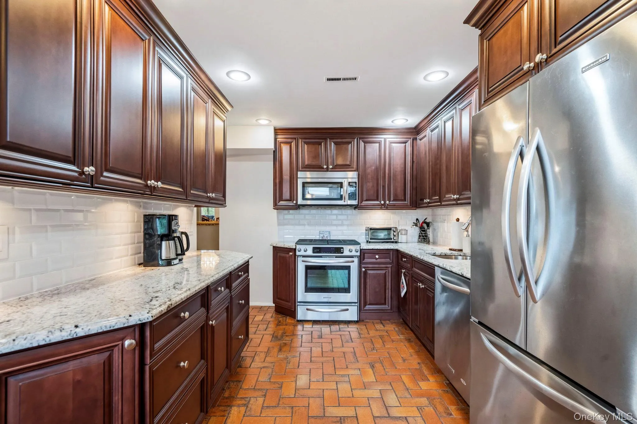 45 Mildred Court, Oyster Bay, NY, 4 Bedrooms Bedrooms, 9 Rooms Rooms,2 BathroomsBathrooms,Residential,For Rent,Mildred,0,1012383 45 Mildred Court, Oyster Bay, NY, 4 Bedrooms Bedrooms, 9 Rooms Rooms,2 BathroomsBathrooms,Residential,For Rent,Mildred,0,1012383