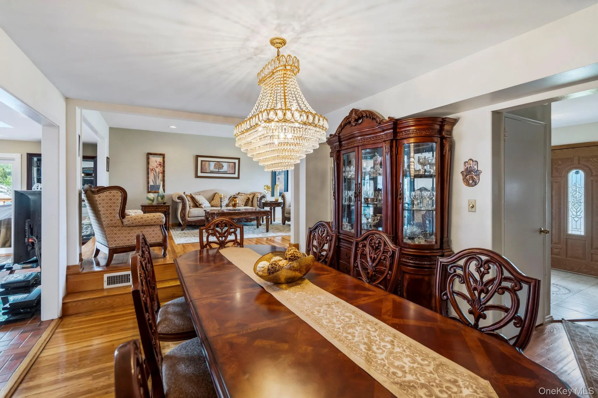 45 Mildred Court, Oyster Bay, NY, 4 Bedrooms Bedrooms, 9 Rooms Rooms,2 BathroomsBathrooms,Residential,For Rent,Mildred,0,1012383 45 Mildred Court, Oyster Bay, NY, 4 Bedrooms Bedrooms, 9 Rooms Rooms,2 BathroomsBathrooms,Residential,For Rent,Mildred,0,1012383