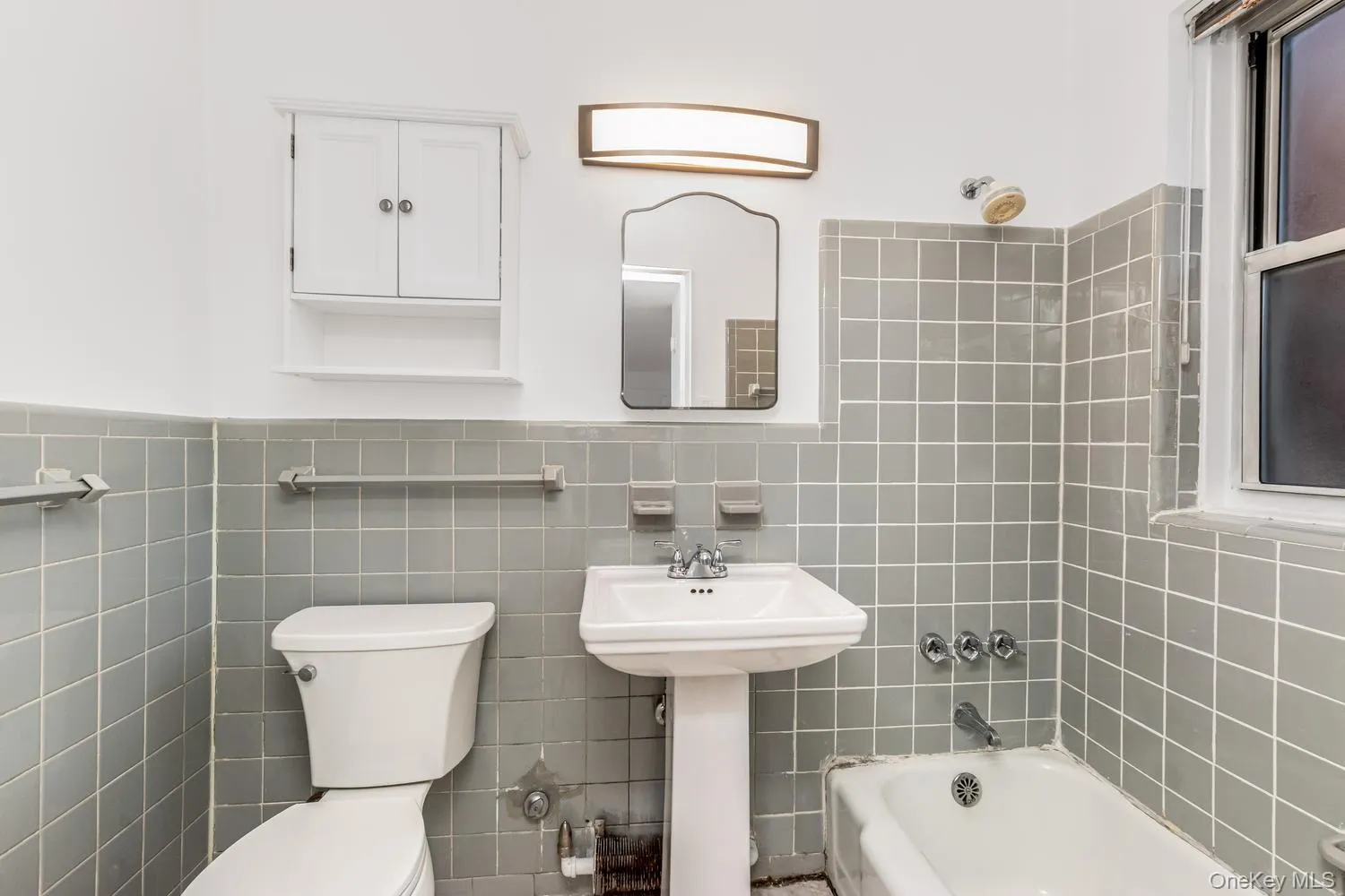 611 Palmer Road, Yonkers, NY, 2 Rooms Rooms,1 BathroomBathrooms,Residential,For Rent,Palmer,0,1012385 611 Palmer Road, Yonkers, NY, 2 Rooms Rooms,1 BathroomBathrooms,Residential,For Rent,Palmer,0,1012385