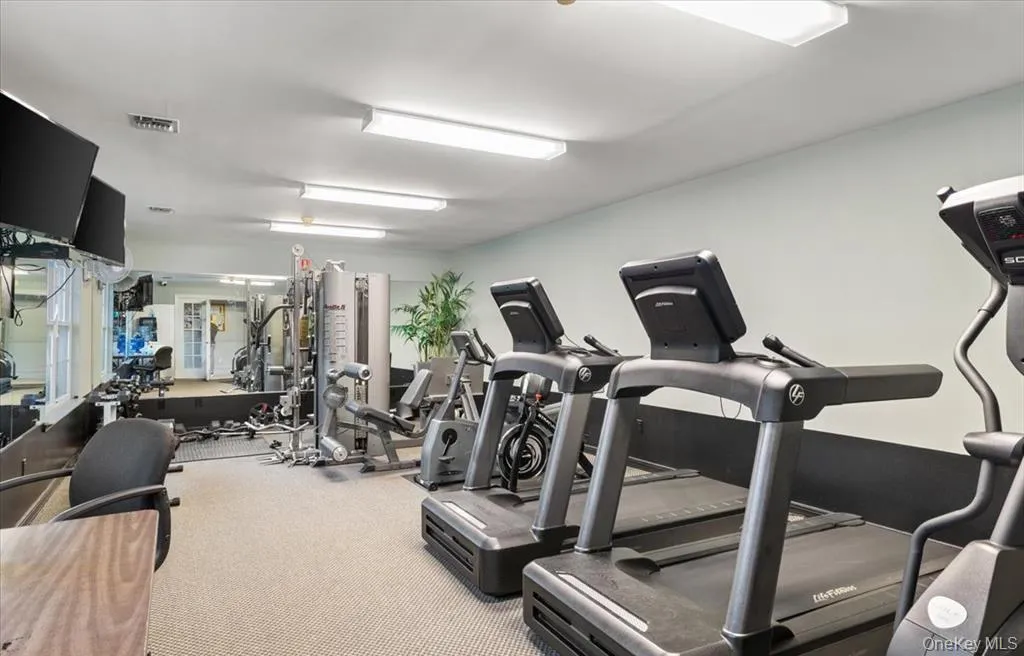 15 Scarborough Drive, Smithtown, NY, 3 Bedrooms Bedrooms, 7 Rooms Rooms,2 BathroomsBathrooms,Residential,For Rent,Scarborough,0,1012386 15 Scarborough Drive, Smithtown, NY, 3 Bedrooms Bedrooms, 7 Rooms Rooms,2 BathroomsBathrooms,Residential,For Rent,Scarborough,0,1012386