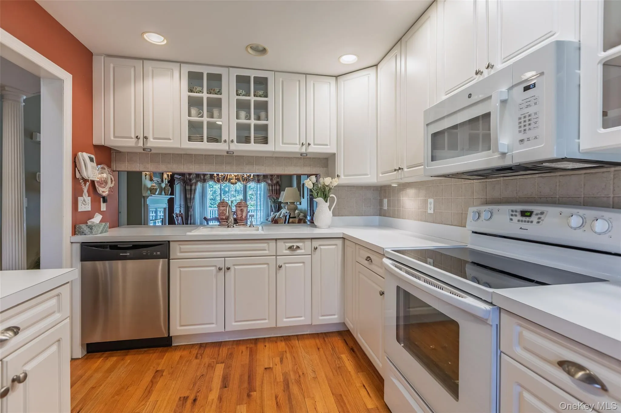 15 Scarborough Drive, Smithtown, NY, 3 Bedrooms Bedrooms, 7 Rooms Rooms,2 BathroomsBathrooms,Residential,For Rent,Scarborough,0,1012386 15 Scarborough Drive, Smithtown, NY, 3 Bedrooms Bedrooms, 7 Rooms Rooms,2 BathroomsBathrooms,Residential,For Rent,Scarborough,0,1012386