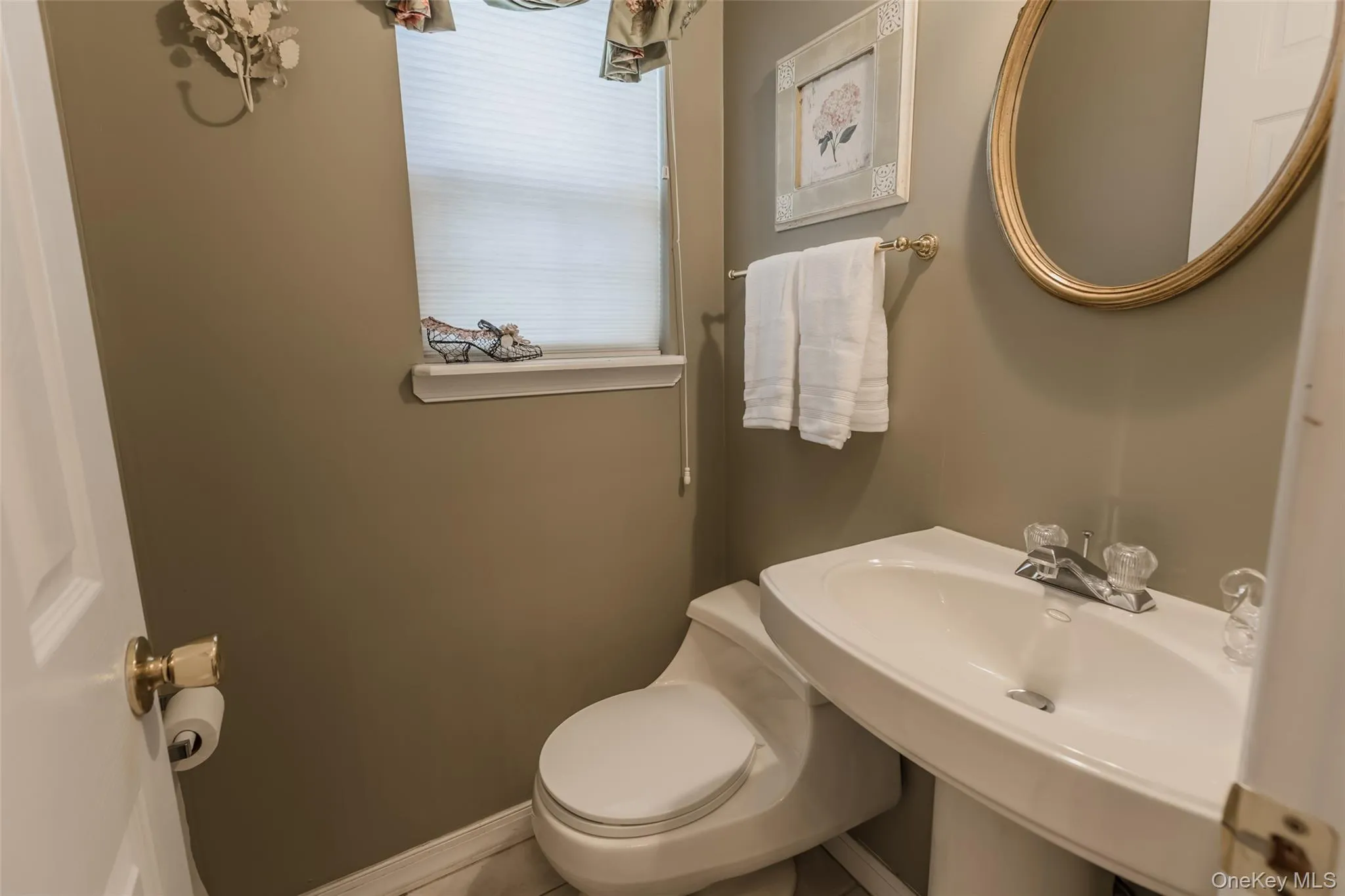 15 Scarborough Drive, Smithtown, NY, 3 Bedrooms Bedrooms, 7 Rooms Rooms,2 BathroomsBathrooms,Residential,For Rent,Scarborough,0,1012386 15 Scarborough Drive, Smithtown, NY, 3 Bedrooms Bedrooms, 7 Rooms Rooms,2 BathroomsBathrooms,Residential,For Rent,Scarborough,0,1012386