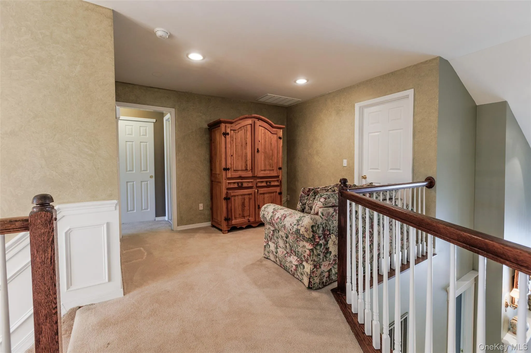 15 Scarborough Drive, Smithtown, NY, 3 Bedrooms Bedrooms, 7 Rooms Rooms,2 BathroomsBathrooms,Residential,For Rent,Scarborough,0,1012386 15 Scarborough Drive, Smithtown, NY, 3 Bedrooms Bedrooms, 7 Rooms Rooms,2 BathroomsBathrooms,Residential,For Rent,Scarborough,0,1012386