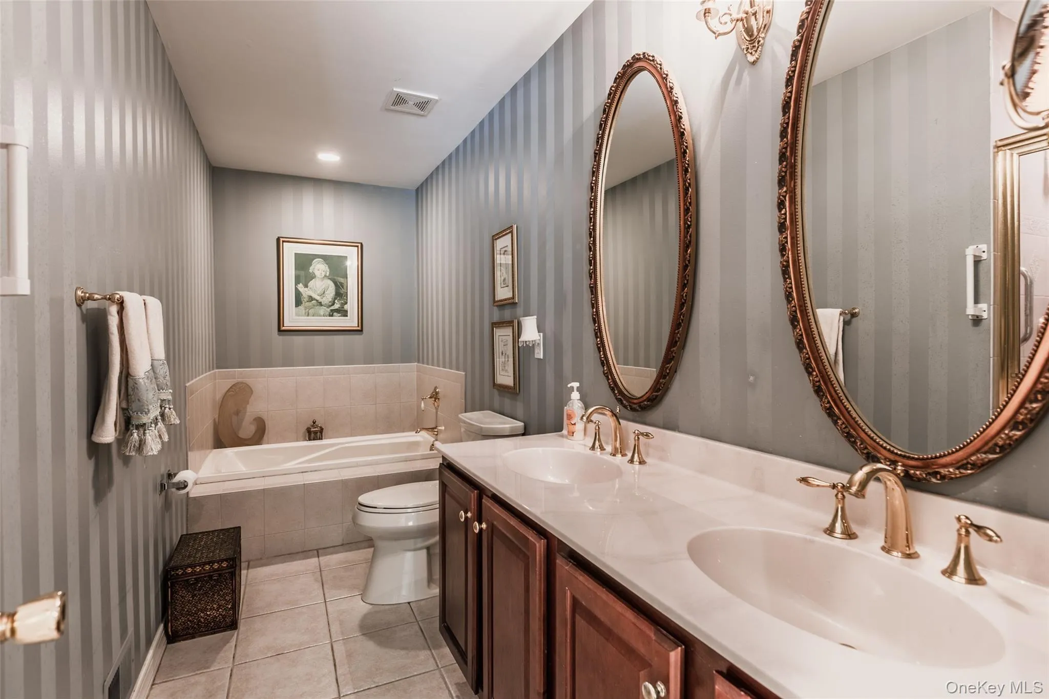 15 Scarborough Drive, Smithtown, NY, 3 Bedrooms Bedrooms, 7 Rooms Rooms,2 BathroomsBathrooms,Residential,For Rent,Scarborough,0,1012386 15 Scarborough Drive, Smithtown, NY, 3 Bedrooms Bedrooms, 7 Rooms Rooms,2 BathroomsBathrooms,Residential,For Rent,Scarborough,0,1012386