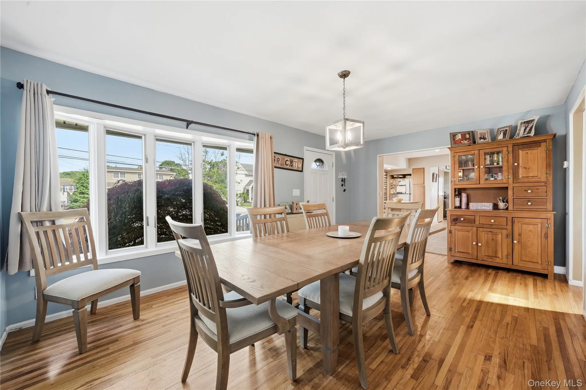 Dining room with bay window. Dining room with bay window.