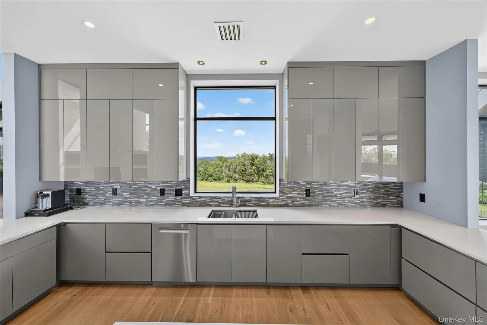 30 High Ridge Road, Warwick (town), NY, 3 Bedrooms Bedrooms, 17 Rooms Rooms,5 BathroomsBathrooms,Residential,For Rent,High Ridge,0,1012394 30 High Ridge Road, Warwick (town), NY, 3 Bedrooms Bedrooms, 17 Rooms Rooms,5 BathroomsBathrooms,Residential,For Rent,High Ridge,0,1012394