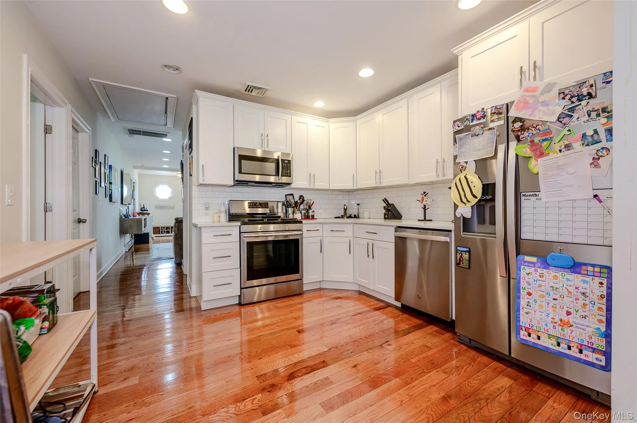 20 Marina Road, Hempstead, NY, 3 Bedrooms Bedrooms, 5 Rooms Rooms,1 BathroomBathrooms,Residential,For Rent,Marina,0,1012395 20 Marina Road, Hempstead, NY, 3 Bedrooms Bedrooms, 5 Rooms Rooms,1 BathroomBathrooms,Residential,For Rent,Marina,0,1012395