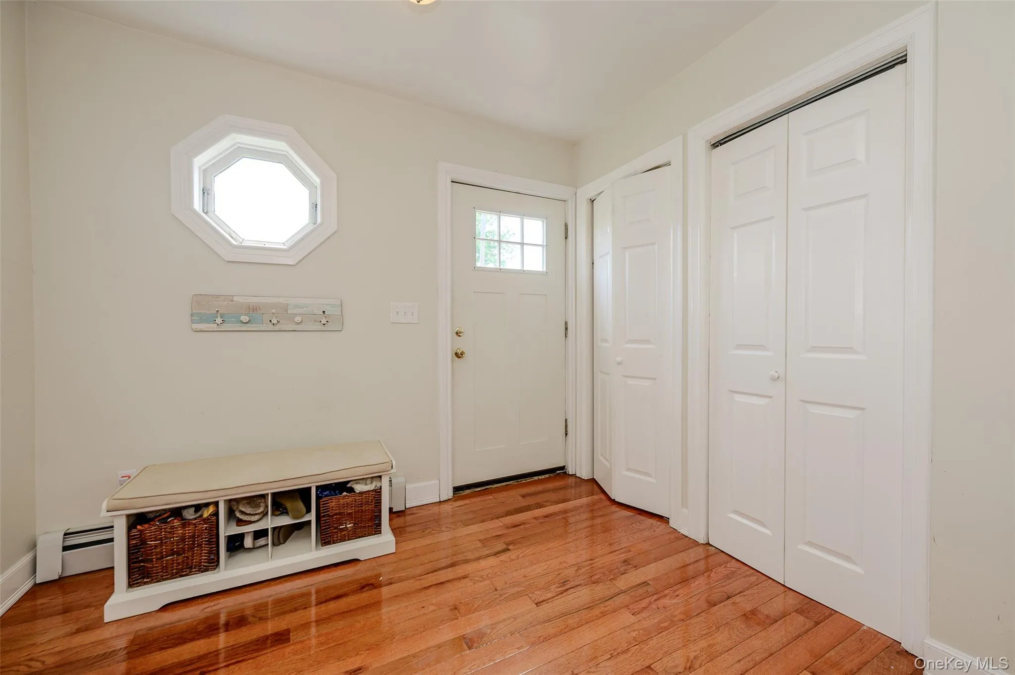 20 Marina Road, Hempstead, NY, 3 Bedrooms Bedrooms, 5 Rooms Rooms,1 BathroomBathrooms,Residential,For Rent,Marina,0,1012395 20 Marina Road, Hempstead, NY, 3 Bedrooms Bedrooms, 5 Rooms Rooms,1 BathroomBathrooms,Residential,For Rent,Marina,0,1012395