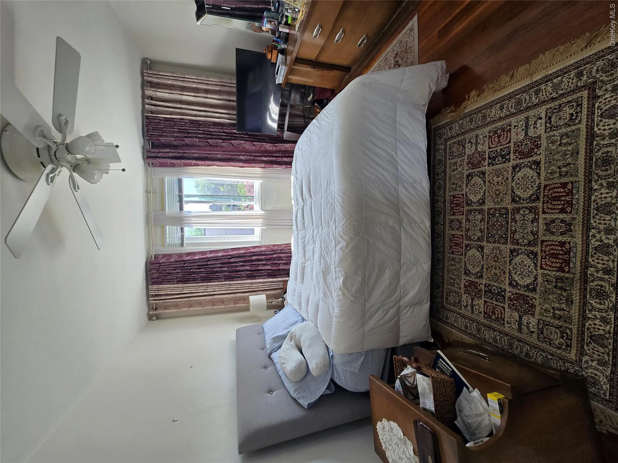bedroom and full bath gallery on top floor>>> bedroom and full bath gallery on top floor>>>