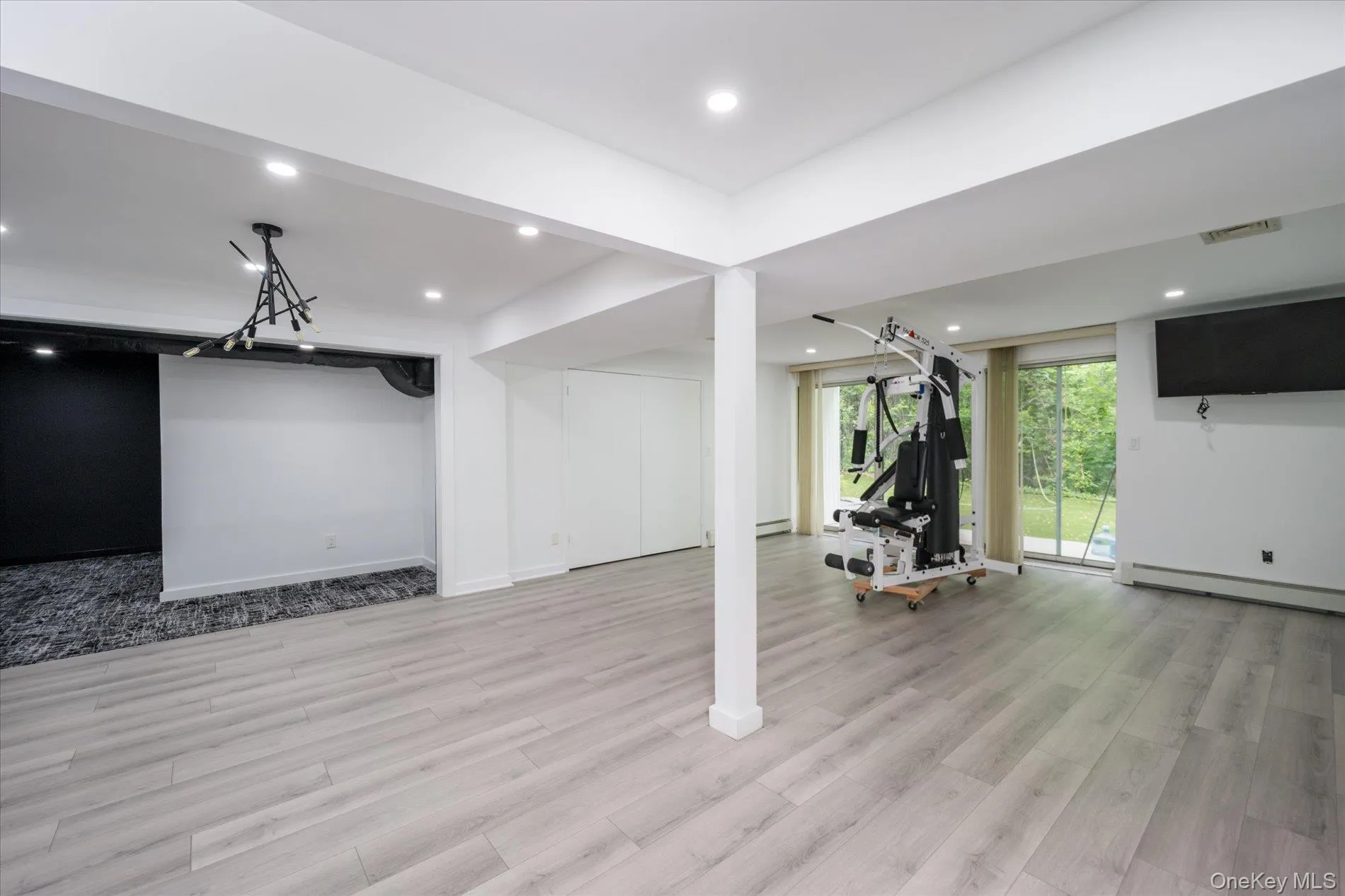8 Verity Lane, North Hempstead, NY, 5 Bedrooms Bedrooms, 9 Rooms Rooms,4 BathroomsBathrooms,Residential,For Rent,Verity,0,1012402 8 Verity Lane, North Hempstead, NY, 5 Bedrooms Bedrooms, 9 Rooms Rooms,4 BathroomsBathrooms,Residential,For Rent,Verity,0,1012402