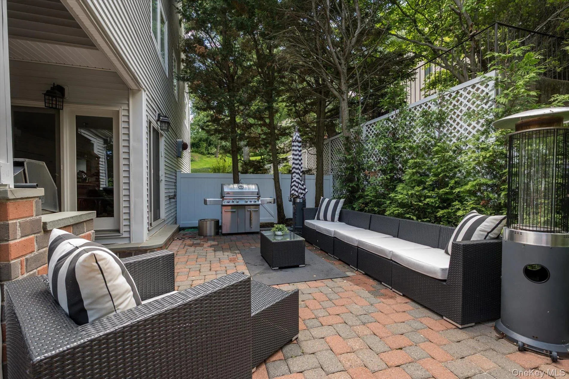 8 Verity Lane, North Hempstead, NY, 5 Bedrooms Bedrooms, 9 Rooms Rooms,4 BathroomsBathrooms,Residential,For Rent,Verity,0,1012402 8 Verity Lane, North Hempstead, NY, 5 Bedrooms Bedrooms, 9 Rooms Rooms,4 BathroomsBathrooms,Residential,For Rent,Verity,0,1012402
