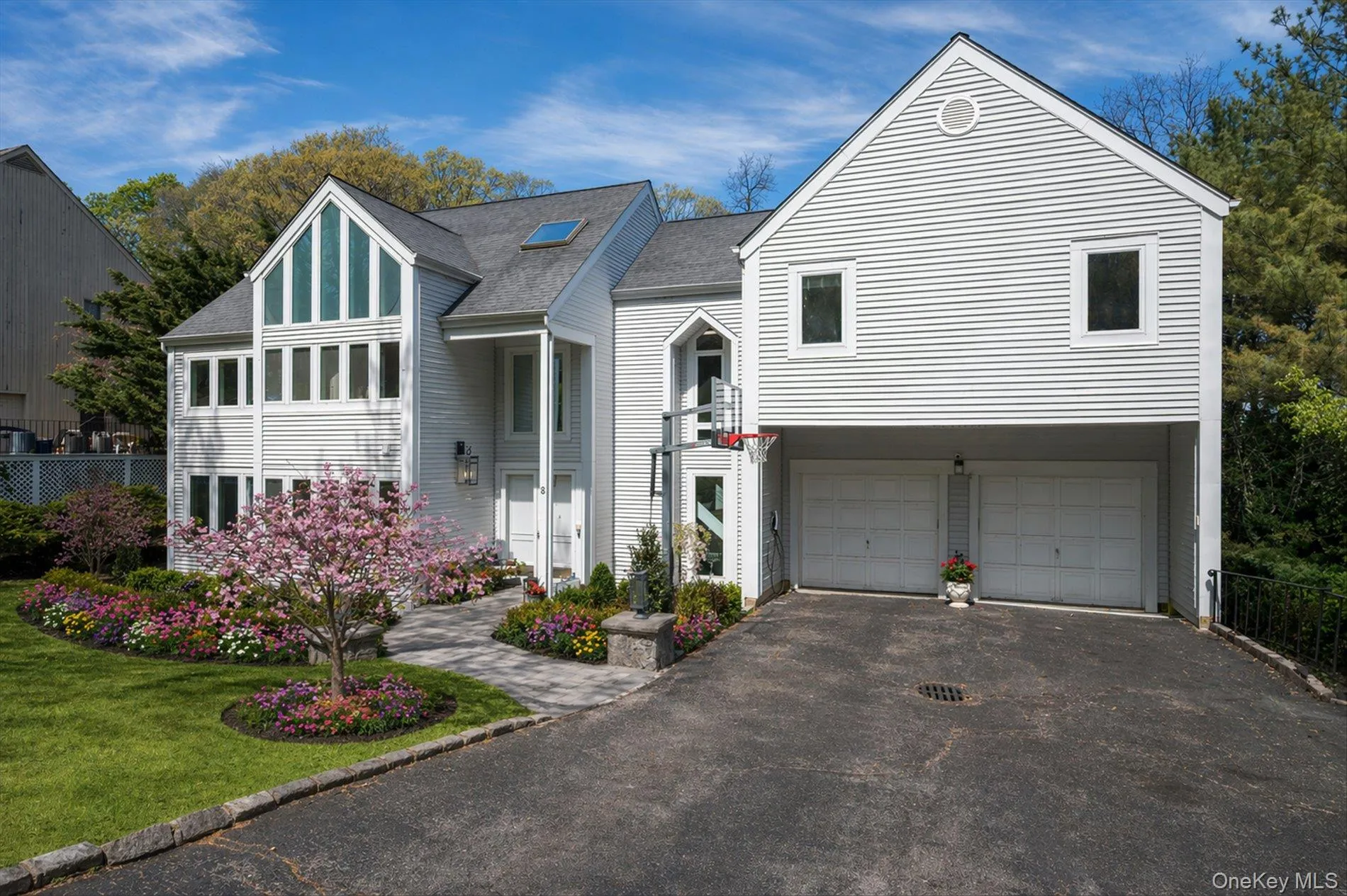 8 Verity Lane, North Hempstead, NY, 5 Bedrooms Bedrooms, 9 Rooms Rooms,4 BathroomsBathrooms,Residential,For Rent,Verity,0,1012402 8 Verity Lane, North Hempstead, NY, 5 Bedrooms Bedrooms, 9 Rooms Rooms,4 BathroomsBathrooms,Residential,For Rent,Verity,0,1012402