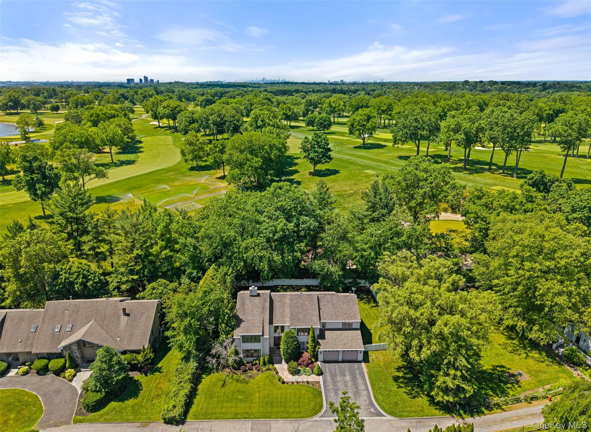 6 Magnetti Circle, Mamaroneck, NY, 5 Bedrooms Bedrooms, 10 Rooms Rooms,3 BathroomsBathrooms,Residential Lease,For Rent,Magnetti,0,1012404 6 Magnetti Circle, Mamaroneck, NY, 5 Bedrooms Bedrooms, 10 Rooms Rooms,3 BathroomsBathrooms,Residential Lease,For Rent,Magnetti,0,1012404