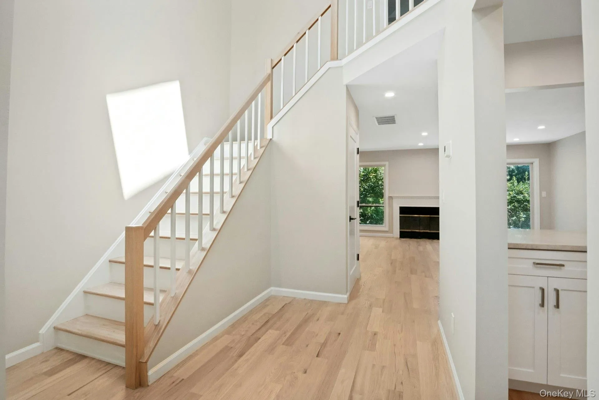 Hardwood floors throughout. Hardwood floors throughout.