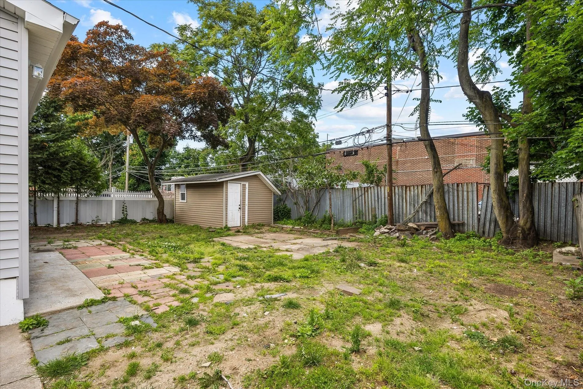 27 Circle Drive, Hempstead, NY, 5 Bedrooms Bedrooms, 6 Rooms Rooms,3 BathroomsBathrooms,Residential,For Rent,Circle,0,1012411 27 Circle Drive, Hempstead, NY, 5 Bedrooms Bedrooms, 6 Rooms Rooms,3 BathroomsBathrooms,Residential,For Rent,Circle,0,1012411