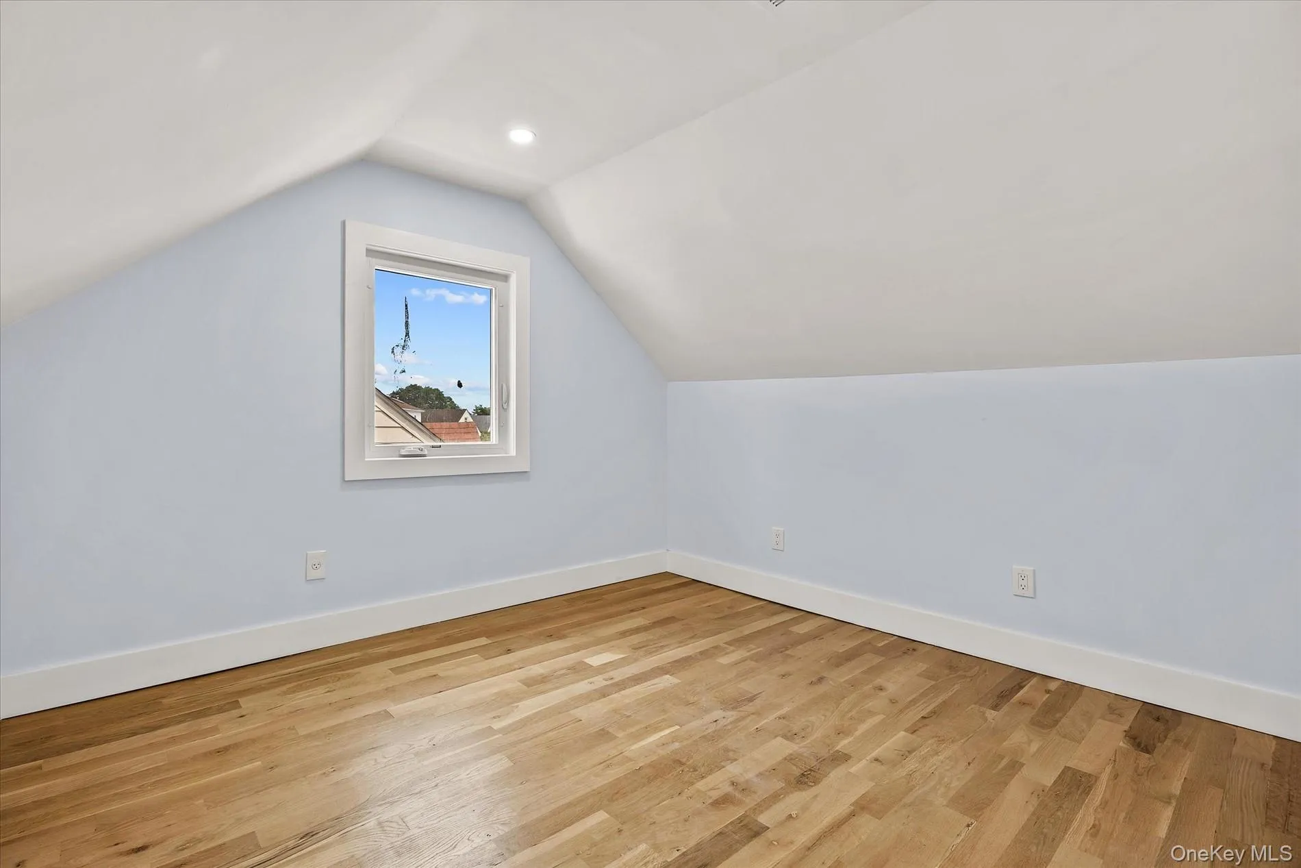27 Circle Drive, Hempstead, NY, 5 Bedrooms Bedrooms, 6 Rooms Rooms,3 BathroomsBathrooms,Residential,For Rent,Circle,0,1012411 27 Circle Drive, Hempstead, NY, 5 Bedrooms Bedrooms, 6 Rooms Rooms,3 BathroomsBathrooms,Residential,For Rent,Circle,0,1012411