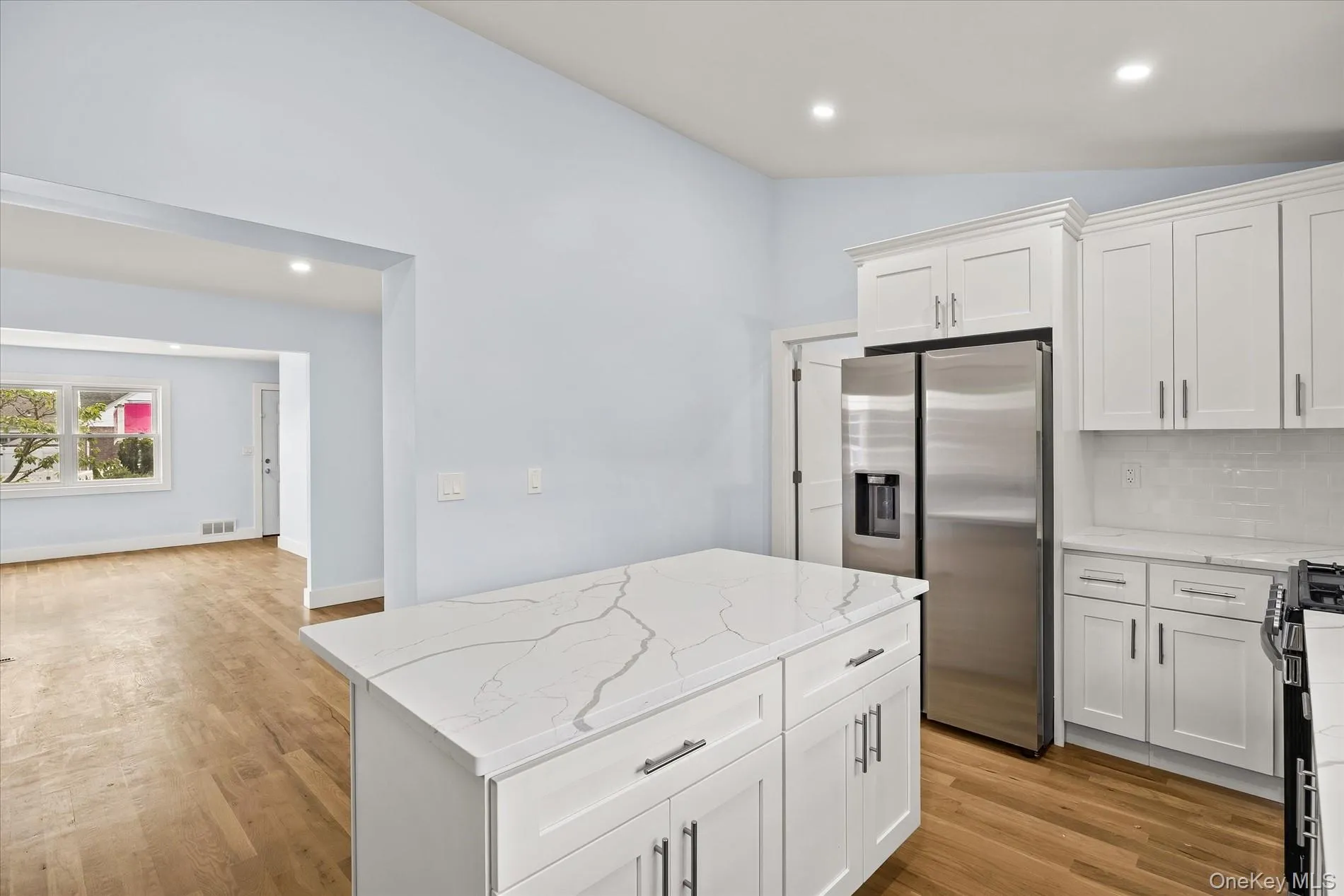 27 Circle Drive, Hempstead, NY, 5 Bedrooms Bedrooms, 6 Rooms Rooms,3 BathroomsBathrooms,Residential,For Rent,Circle,0,1012411 27 Circle Drive, Hempstead, NY, 5 Bedrooms Bedrooms, 6 Rooms Rooms,3 BathroomsBathrooms,Residential,For Rent,Circle,0,1012411