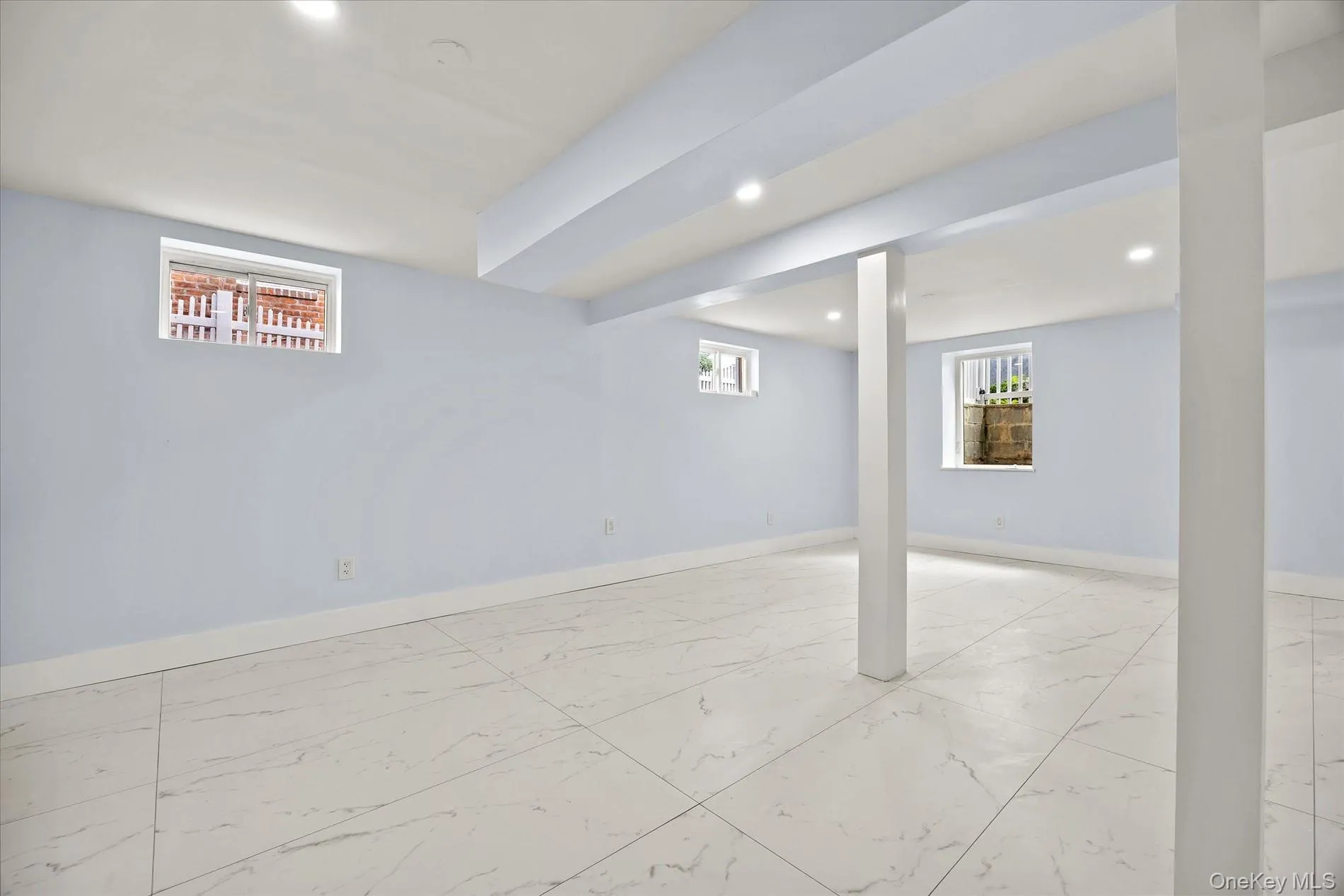 27 Circle Drive, Hempstead, NY, 5 Bedrooms Bedrooms, 6 Rooms Rooms,3 BathroomsBathrooms,Residential,For Rent,Circle,0,1012411 27 Circle Drive, Hempstead, NY, 5 Bedrooms Bedrooms, 6 Rooms Rooms,3 BathroomsBathrooms,Residential,For Rent,Circle,0,1012411