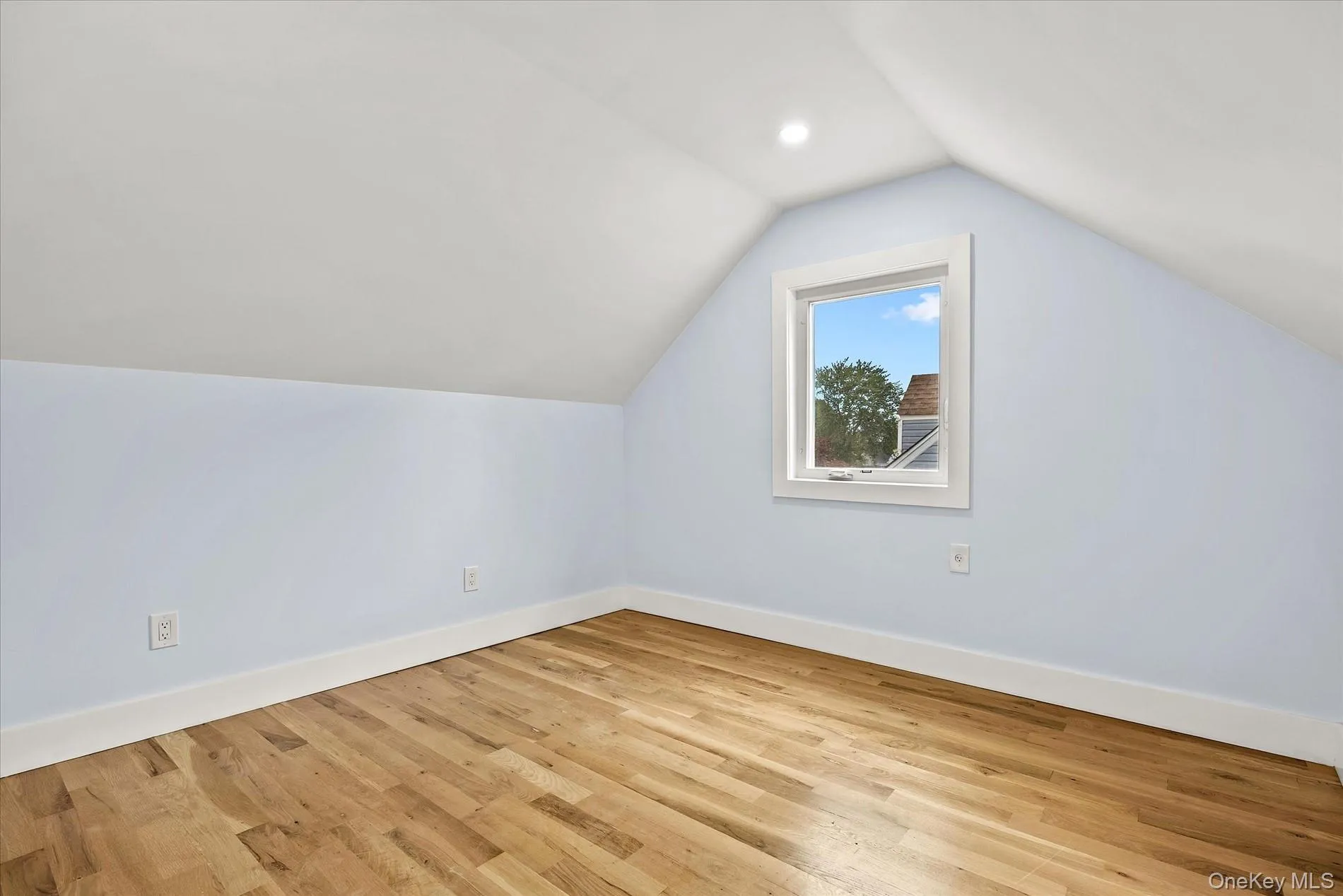 27 Circle Drive, Hempstead, NY, 5 Bedrooms Bedrooms, 6 Rooms Rooms,3 BathroomsBathrooms,Residential,For Rent,Circle,0,1012411 27 Circle Drive, Hempstead, NY, 5 Bedrooms Bedrooms, 6 Rooms Rooms,3 BathroomsBathrooms,Residential,For Rent,Circle,0,1012411
