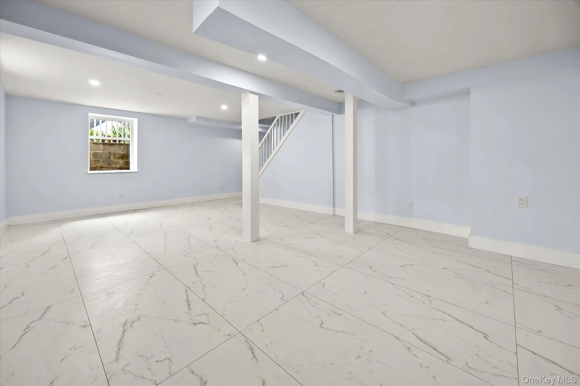 27 Circle Drive, Hempstead, NY, 5 Bedrooms Bedrooms, 6 Rooms Rooms,3 BathroomsBathrooms,Residential,For Rent,Circle,0,1012411 27 Circle Drive, Hempstead, NY, 5 Bedrooms Bedrooms, 6 Rooms Rooms,3 BathroomsBathrooms,Residential,For Rent,Circle,0,1012411