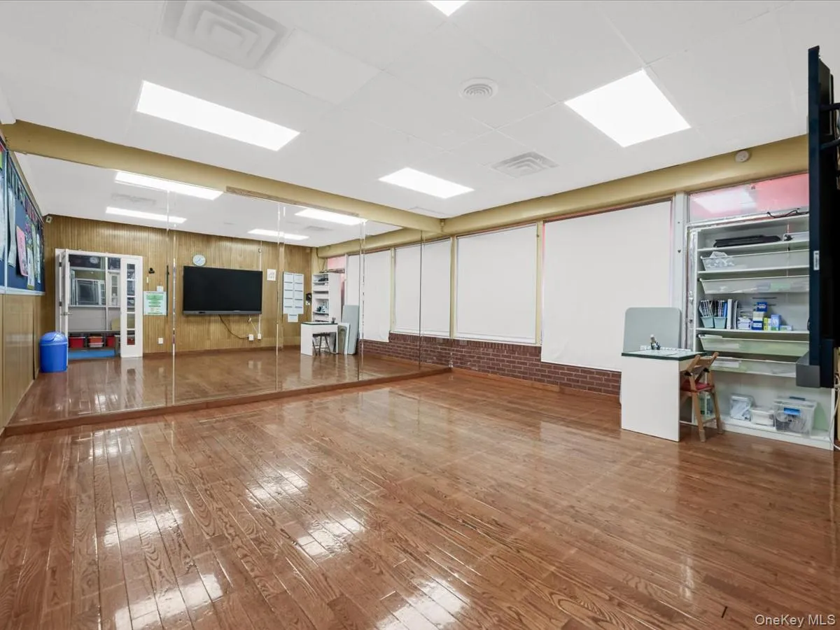 154 Post Avenue, North Hempstead, NY, ,Commercial Lease,For Rent,Post,0,1012412 154 Post Avenue, North Hempstead, NY, ,Commercial Lease,For Rent,Post,0,1012412