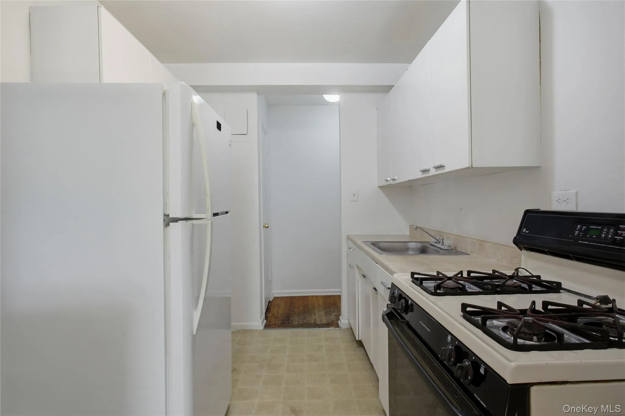 6485 Broadway, New York, NY, 2 Bedrooms Bedrooms, 5 Rooms Rooms,2 BathroomsBathrooms,Residential,For Rent,Broadway,0,1012415 6485 Broadway, New York, NY, 2 Bedrooms Bedrooms, 5 Rooms Rooms,2 BathroomsBathrooms,Residential,For Rent,Broadway,0,1012415