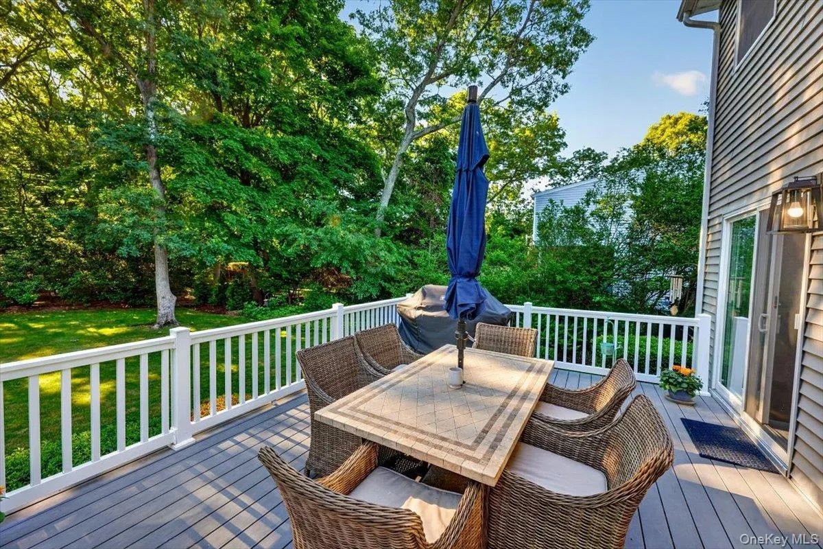 Deck Deck