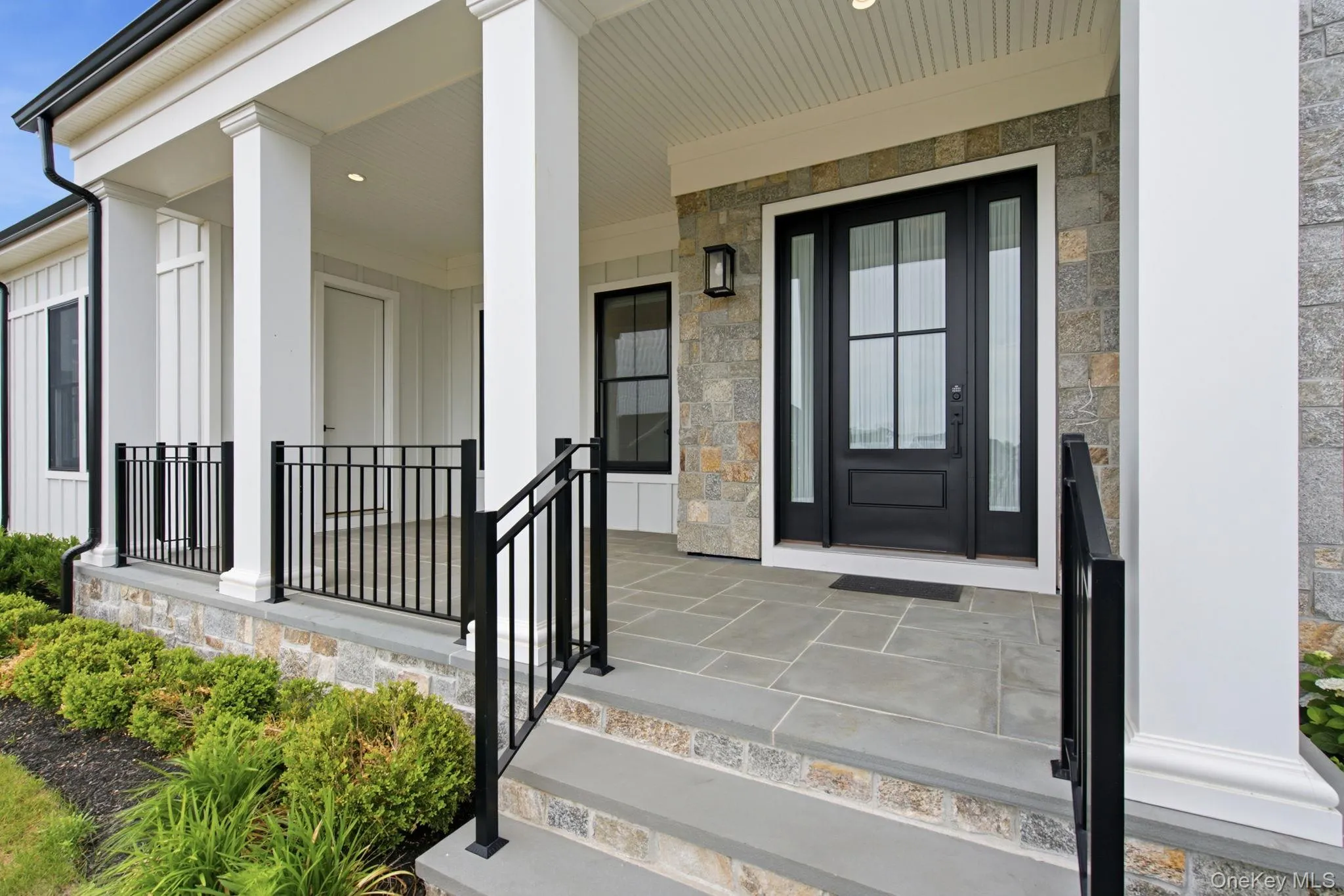 1 Levitow Court, Huntington, NY, 5 Bedrooms Bedrooms, 10 Rooms Rooms,4 BathroomsBathrooms,Residential,For Rent,Levitow,0,1012418 1 Levitow Court, Huntington, NY, 5 Bedrooms Bedrooms, 10 Rooms Rooms,4 BathroomsBathrooms,Residential,For Rent,Levitow,0,1012418