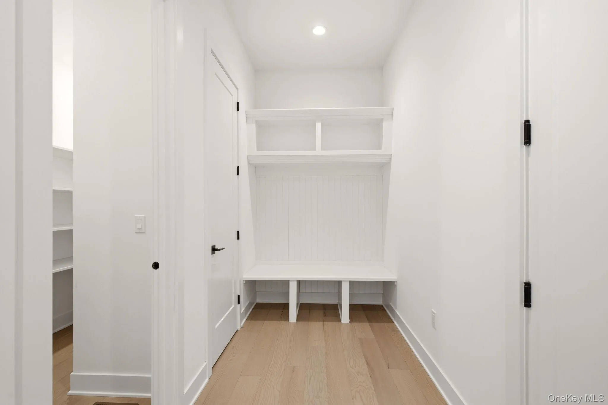 1 Levitow Court, Huntington, NY, 5 Bedrooms Bedrooms, 10 Rooms Rooms,4 BathroomsBathrooms,Residential,For Rent,Levitow,0,1012418 1 Levitow Court, Huntington, NY, 5 Bedrooms Bedrooms, 10 Rooms Rooms,4 BathroomsBathrooms,Residential,For Rent,Levitow,0,1012418