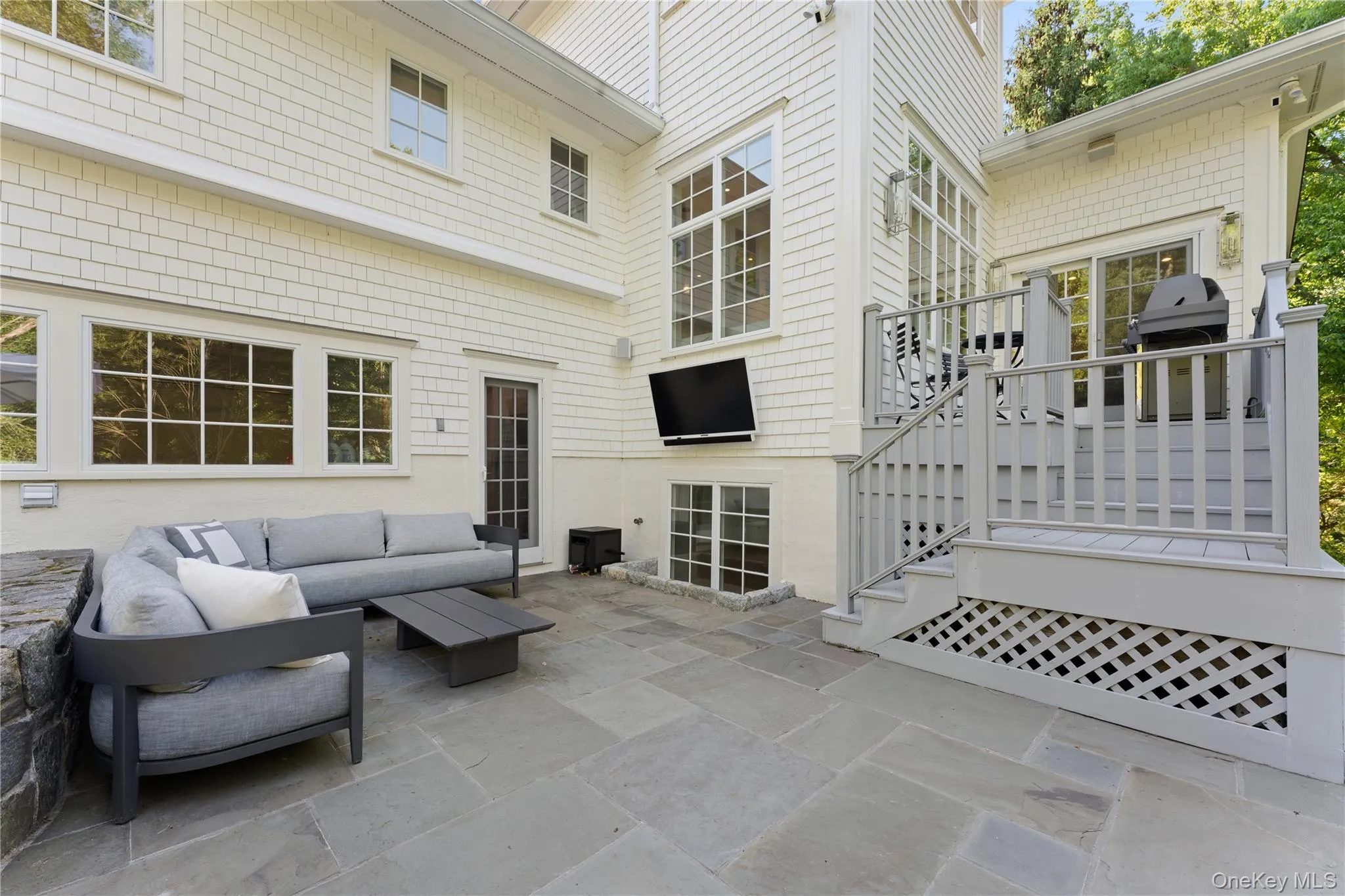 Outdoor tv nook with electric awning! Outdoor tv nook with electric awning!