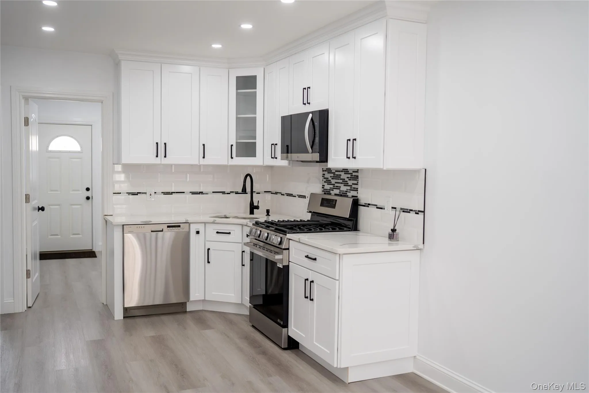 12047 144th Street, New York, NY, 3 Bedrooms Bedrooms, 5 Rooms Rooms,2 BathroomsBathrooms,Residential,For Rent,144th,0,1012425 12047 144th Street, New York, NY, 3 Bedrooms Bedrooms, 5 Rooms Rooms,2 BathroomsBathrooms,Residential,For Rent,144th,0,1012425