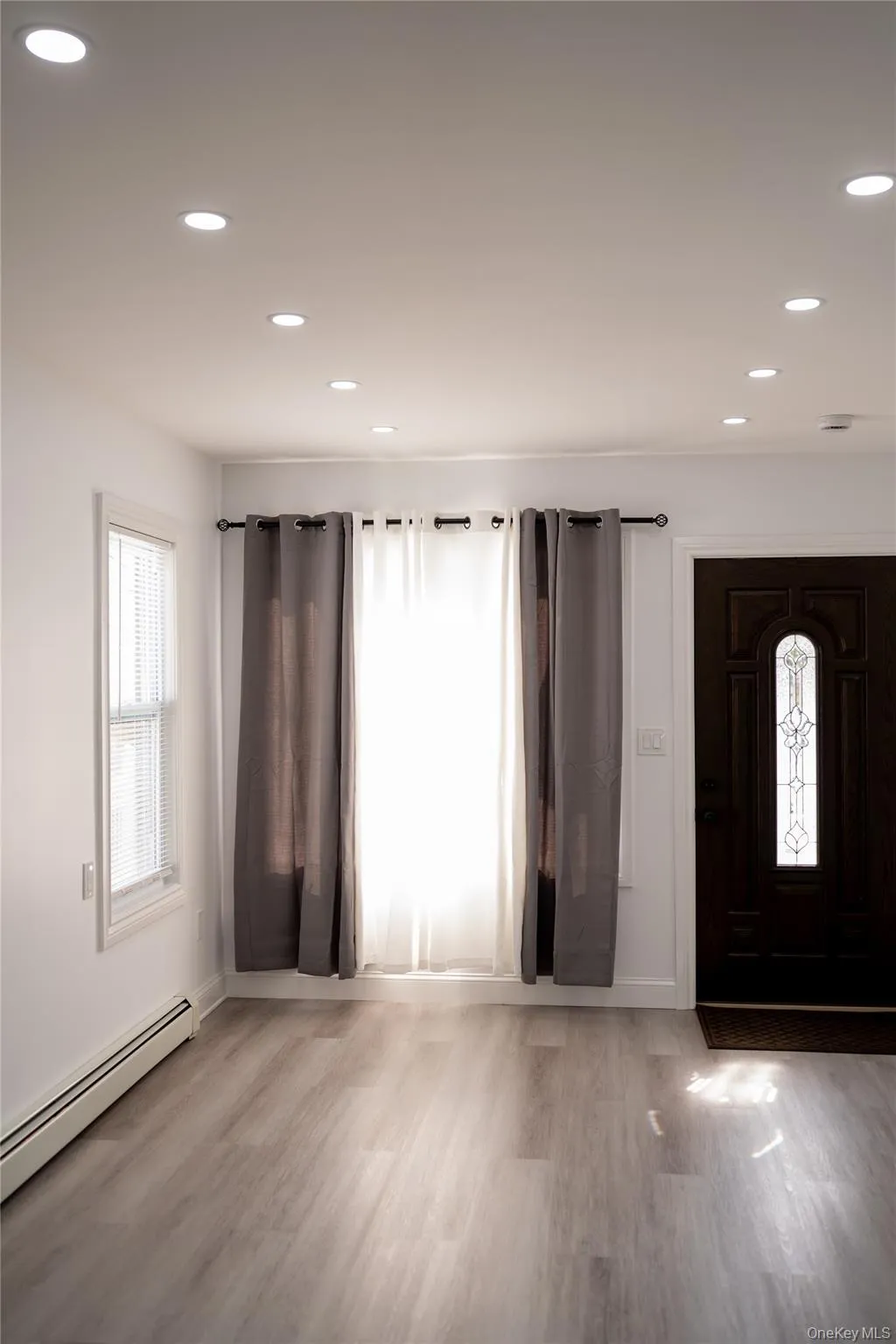 12047 144th Street, New York, NY, 3 Bedrooms Bedrooms, 5 Rooms Rooms,2 BathroomsBathrooms,Residential,For Rent,144th,0,1012425 12047 144th Street, New York, NY, 3 Bedrooms Bedrooms, 5 Rooms Rooms,2 BathroomsBathrooms,Residential,For Rent,144th,0,1012425