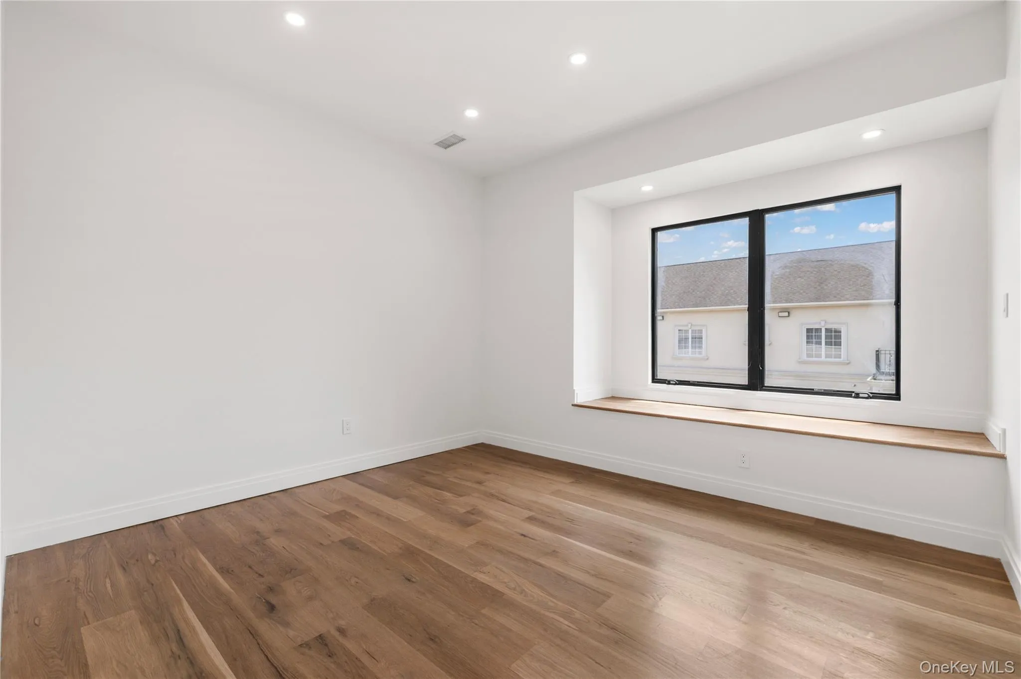 857 Glen Drive, Hempstead, NY, 5 Bedrooms Bedrooms, 12 Rooms Rooms,3 BathroomsBathrooms,Residential,For Rent,Glen,0,1012442 857 Glen Drive, Hempstead, NY, 5 Bedrooms Bedrooms, 12 Rooms Rooms,3 BathroomsBathrooms,Residential,For Rent,Glen,0,1012442