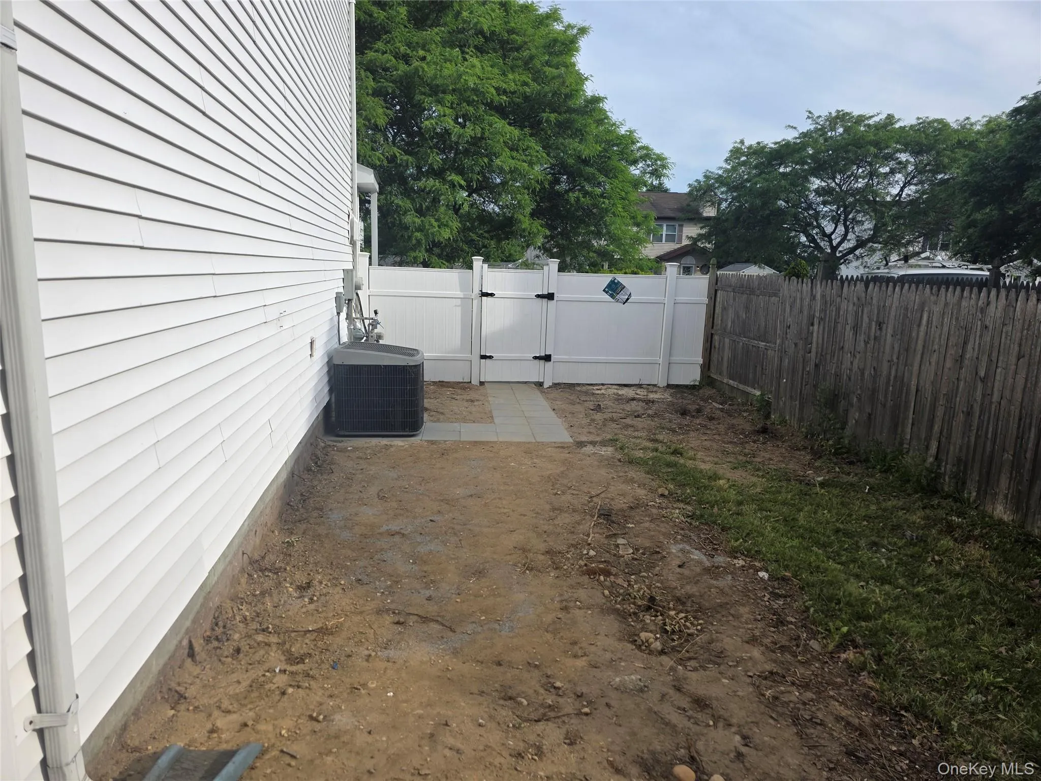 9 Trim Street, Islip, NY, 2 Bedrooms Bedrooms, 4 Rooms Rooms,1 BathroomBathrooms,Residential,For Rent,Trim,0,1012443 9 Trim Street, Islip, NY, 2 Bedrooms Bedrooms, 4 Rooms Rooms,1 BathroomBathrooms,Residential,For Rent,Trim,0,1012443