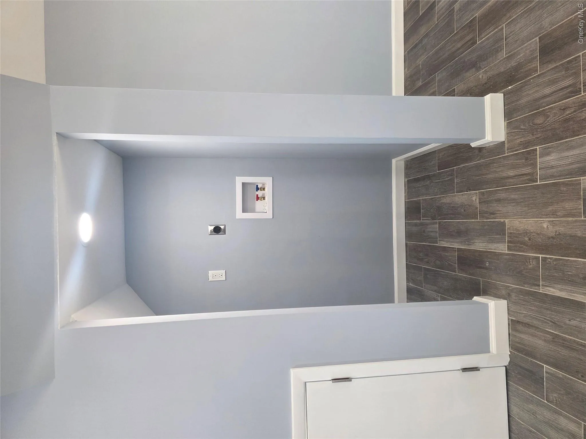 9 Trim Street, Islip, NY, 2 Bedrooms Bedrooms, 4 Rooms Rooms,1 BathroomBathrooms,Residential,For Rent,Trim,0,1012443 9 Trim Street, Islip, NY, 2 Bedrooms Bedrooms, 4 Rooms Rooms,1 BathroomBathrooms,Residential,For Rent,Trim,0,1012443