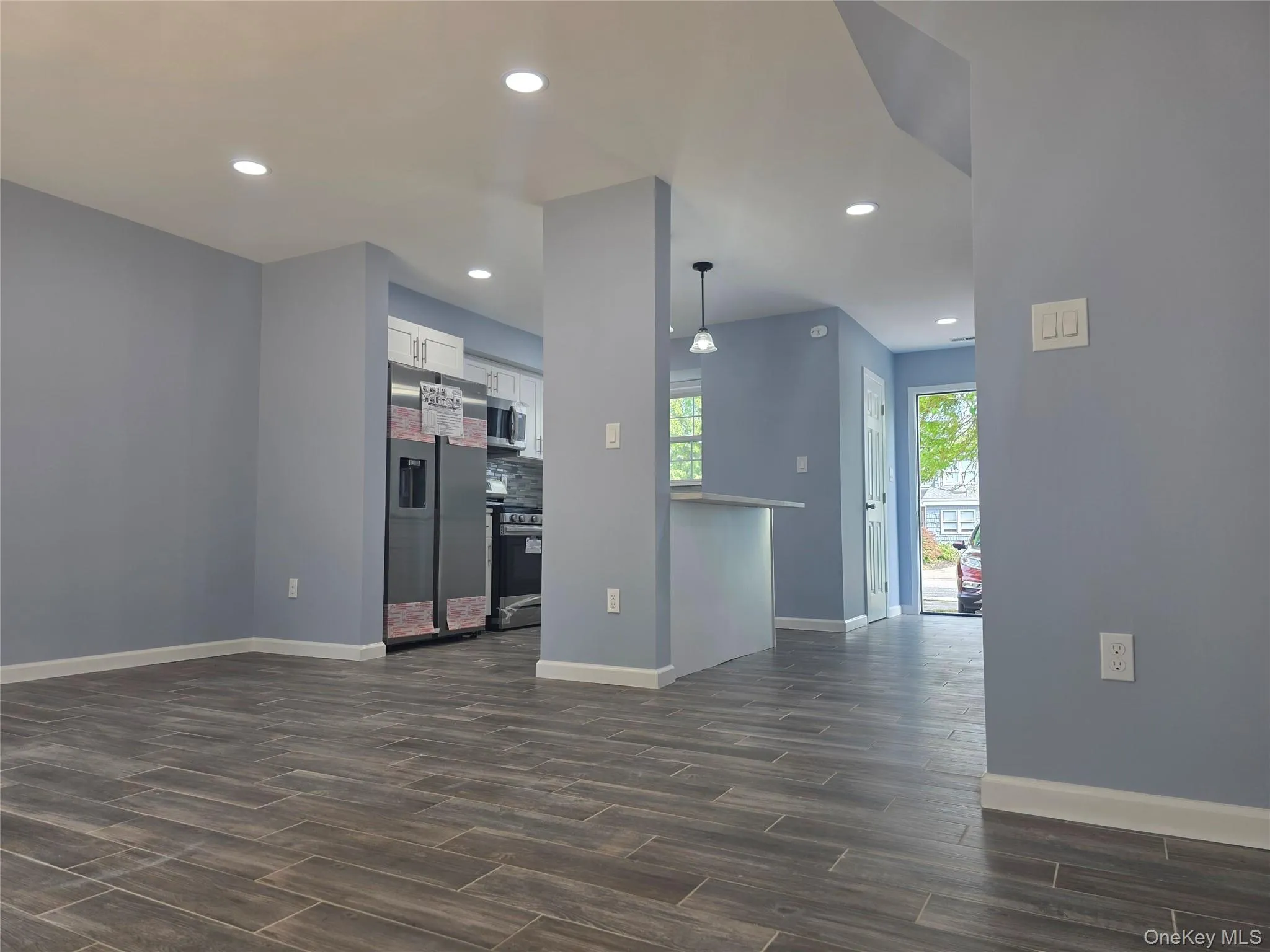 9 Trim Street, Islip, NY, 2 Bedrooms Bedrooms, 4 Rooms Rooms,1 BathroomBathrooms,Residential,For Rent,Trim,0,1012443 9 Trim Street, Islip, NY, 2 Bedrooms Bedrooms, 4 Rooms Rooms,1 BathroomBathrooms,Residential,For Rent,Trim,0,1012443