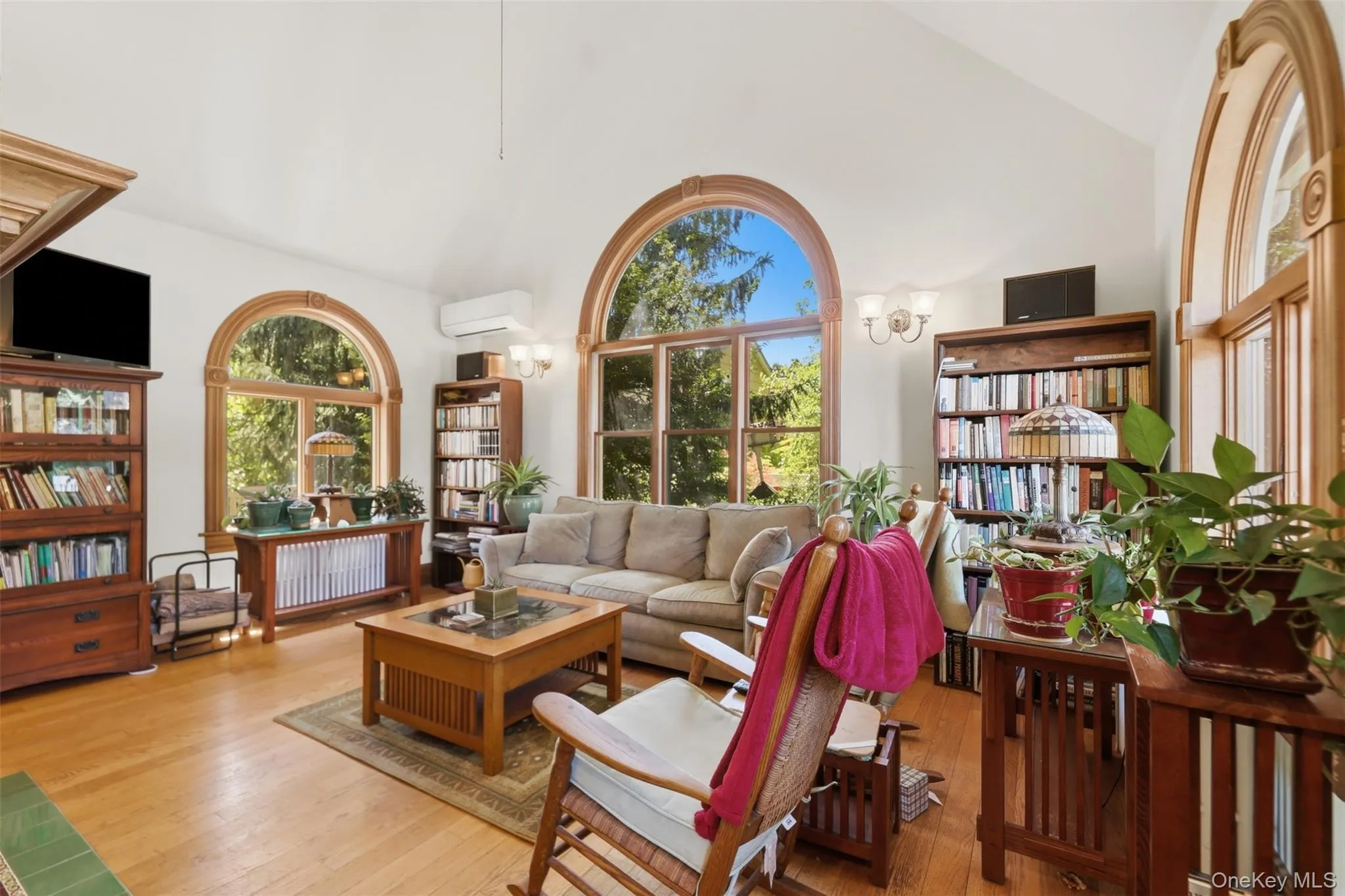 10 West Street, Marlboro, NY, 4 Bedrooms Bedrooms, 9 Rooms Rooms,4 BathroomsBathrooms,Residential,For Rent,West,0,1012445 10 West Street, Marlboro, NY, 4 Bedrooms Bedrooms, 9 Rooms Rooms,4 BathroomsBathrooms,Residential,For Rent,West,0,1012445