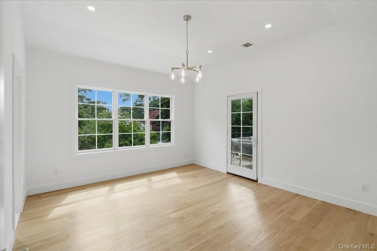 96 Shadyside Avenue, North Hempstead, NY, 5 Bedrooms Bedrooms, 12 Rooms Rooms,5 BathroomsBathrooms,Residential,For Rent,Shadyside,0,1012446 96 Shadyside Avenue, North Hempstead, NY, 5 Bedrooms Bedrooms, 12 Rooms Rooms,5 BathroomsBathrooms,Residential,For Rent,Shadyside,0,1012446