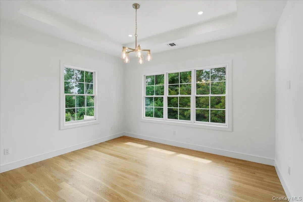 96 Shadyside Avenue, North Hempstead, NY, 5 Bedrooms Bedrooms, 12 Rooms Rooms,5 BathroomsBathrooms,Residential,For Rent,Shadyside,0,1012446 96 Shadyside Avenue, North Hempstead, NY, 5 Bedrooms Bedrooms, 12 Rooms Rooms,5 BathroomsBathrooms,Residential,For Rent,Shadyside,0,1012446