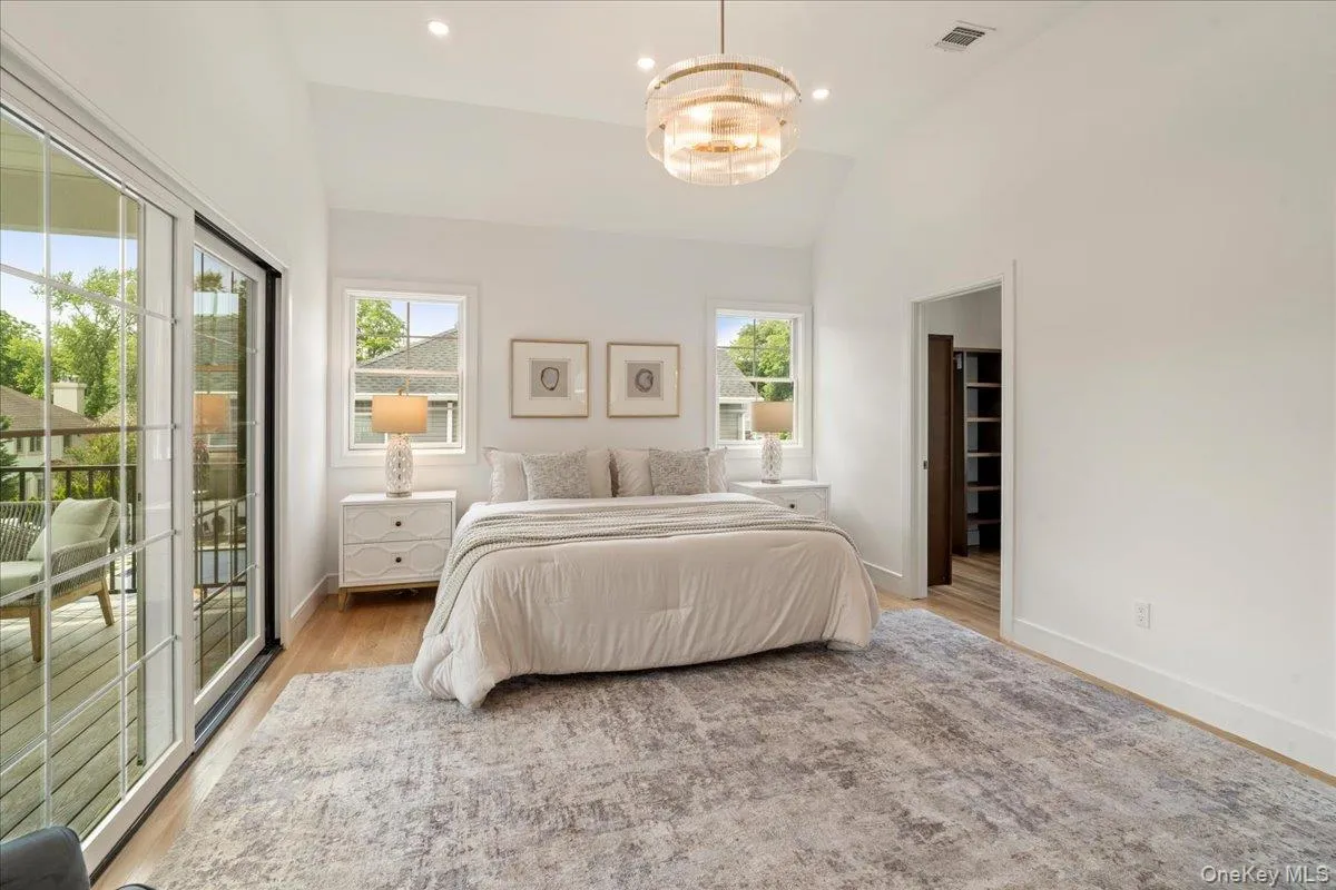 96 Shadyside Avenue, North Hempstead, NY, 5 Bedrooms Bedrooms, 12 Rooms Rooms,5 BathroomsBathrooms,Residential,For Rent,Shadyside,0,1012446 96 Shadyside Avenue, North Hempstead, NY, 5 Bedrooms Bedrooms, 12 Rooms Rooms,5 BathroomsBathrooms,Residential,For Rent,Shadyside,0,1012446