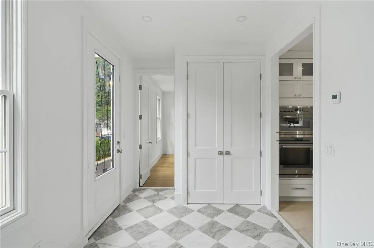 96 Shadyside Avenue, North Hempstead, NY, 5 Bedrooms Bedrooms, 12 Rooms Rooms,5 BathroomsBathrooms,Residential,For Rent,Shadyside,0,1012446 96 Shadyside Avenue, North Hempstead, NY, 5 Bedrooms Bedrooms, 12 Rooms Rooms,5 BathroomsBathrooms,Residential,For Rent,Shadyside,0,1012446
