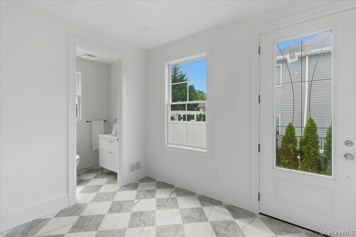 96 Shadyside Avenue, North Hempstead, NY, 5 Bedrooms Bedrooms, 12 Rooms Rooms,5 BathroomsBathrooms,Residential,For Rent,Shadyside,0,1012446 96 Shadyside Avenue, North Hempstead, NY, 5 Bedrooms Bedrooms, 12 Rooms Rooms,5 BathroomsBathrooms,Residential,For Rent,Shadyside,0,1012446