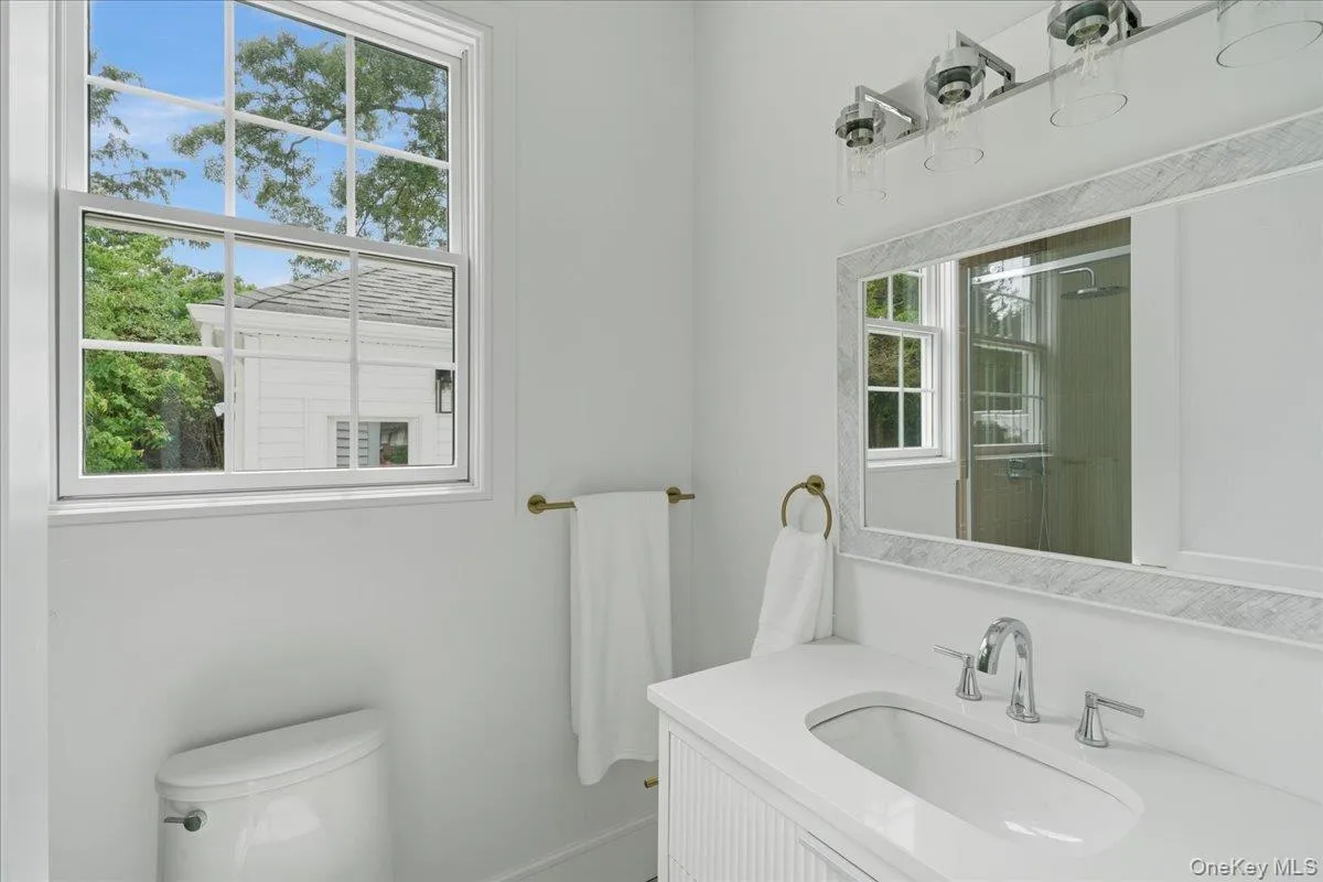 96 Shadyside Avenue, North Hempstead, NY, 5 Bedrooms Bedrooms, 12 Rooms Rooms,5 BathroomsBathrooms,Residential,For Rent,Shadyside,0,1012446 96 Shadyside Avenue, North Hempstead, NY, 5 Bedrooms Bedrooms, 12 Rooms Rooms,5 BathroomsBathrooms,Residential,For Rent,Shadyside,0,1012446