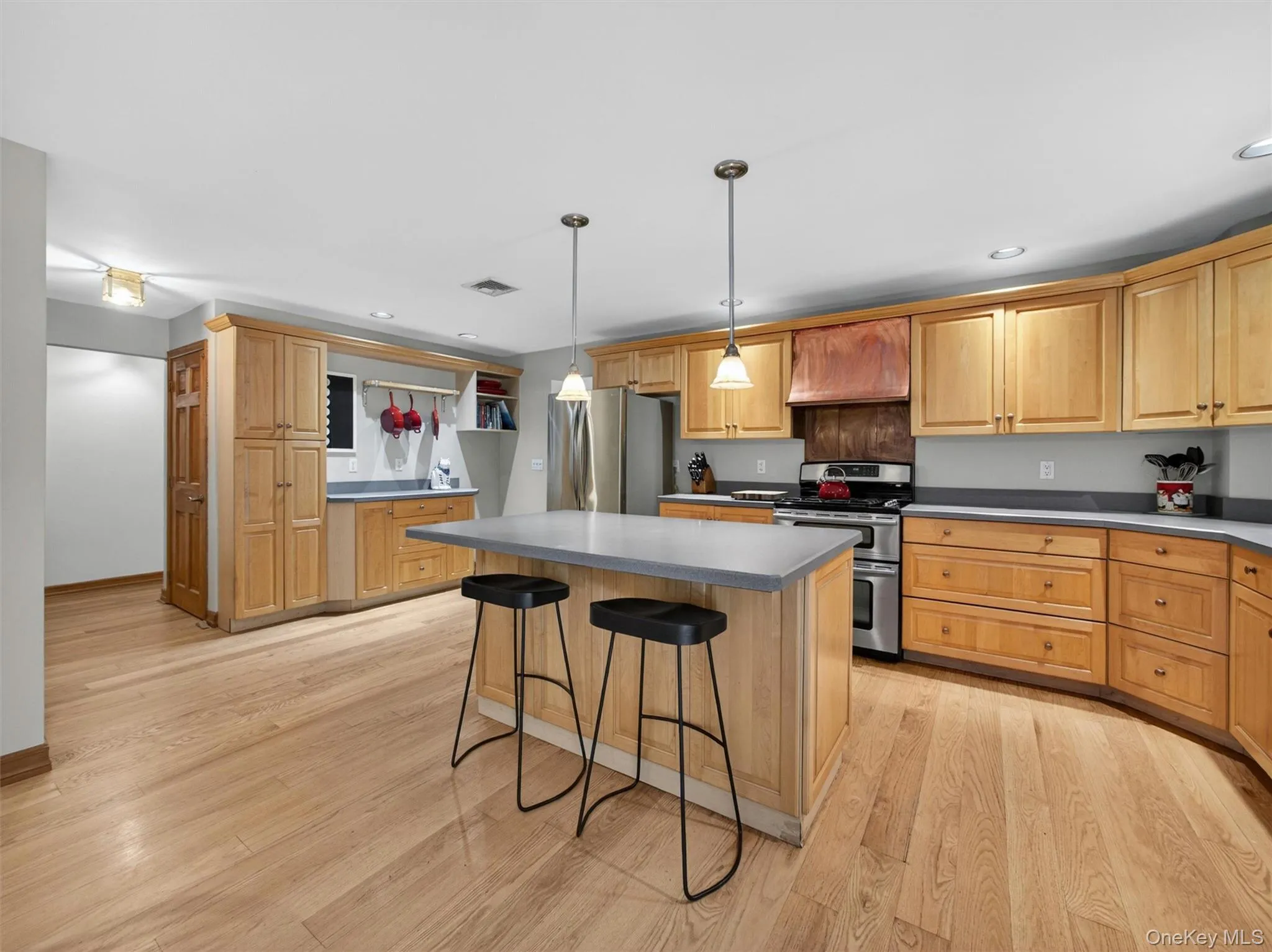 32 Turner Road, Orangetown, NY, 3 Bedrooms Bedrooms, 11 Rooms Rooms,2 BathroomsBathrooms,Residential,For Rent,Turner,0,1012450 32 Turner Road, Orangetown, NY, 3 Bedrooms Bedrooms, 11 Rooms Rooms,2 BathroomsBathrooms,Residential,For Rent,Turner,0,1012450