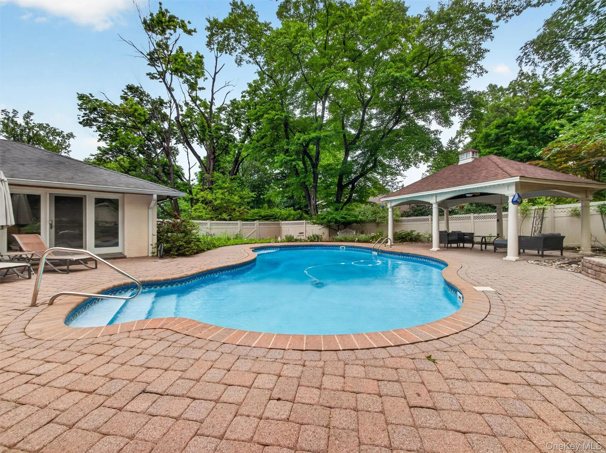32 Turner Road, Orangetown, NY, 3 Bedrooms Bedrooms, 11 Rooms Rooms,2 BathroomsBathrooms,Residential,For Rent,Turner,0,1012450 32 Turner Road, Orangetown, NY, 3 Bedrooms Bedrooms, 11 Rooms Rooms,2 BathroomsBathrooms,Residential,For Rent,Turner,0,1012450