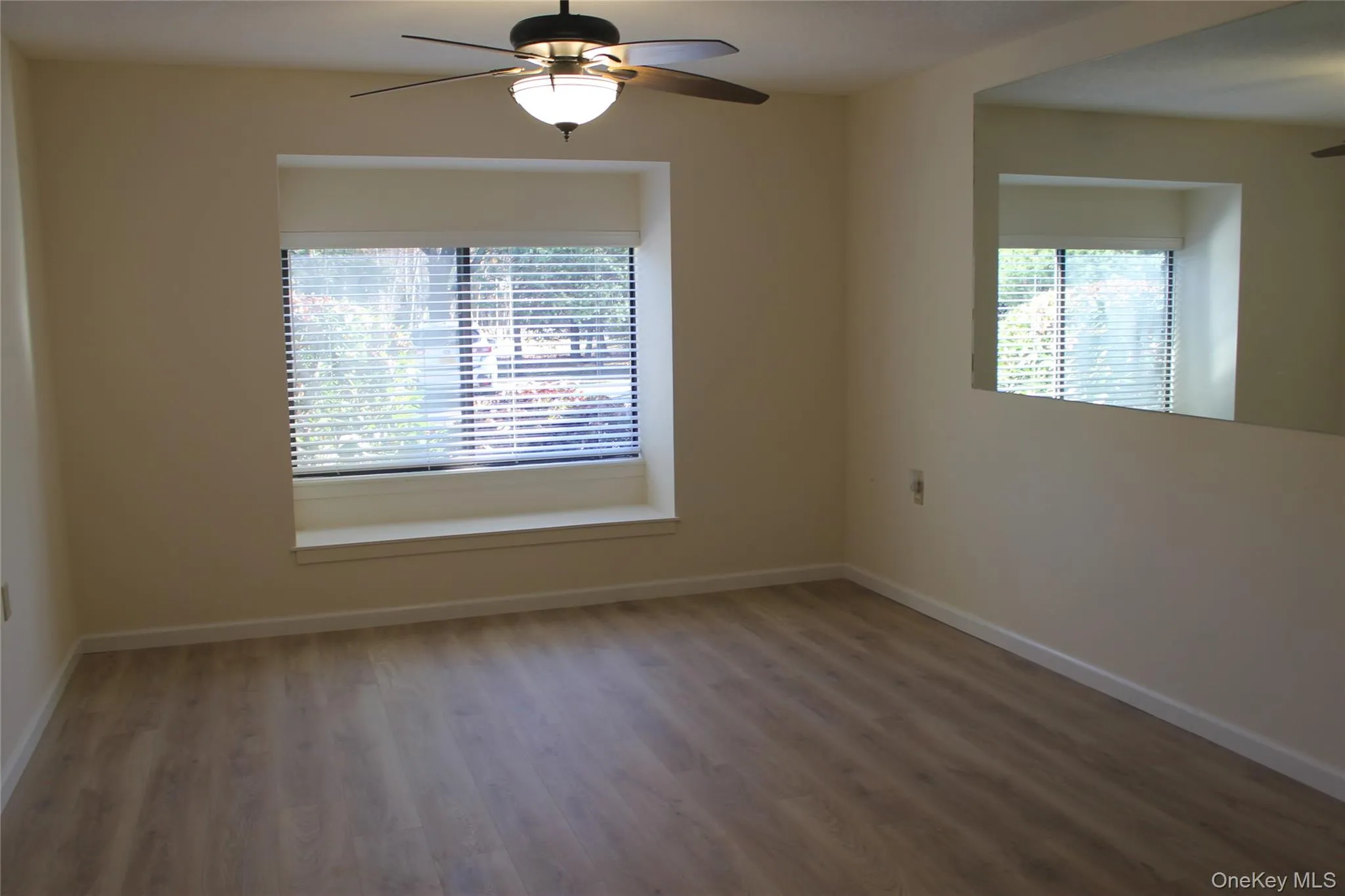 619 Heritage Hills, Somers, NY, 2 Bedrooms Bedrooms, 5 Rooms Rooms,2 BathroomsBathrooms,Residential Lease,For Rent,Heritage,0,1012452 619 Heritage Hills, Somers, NY, 2 Bedrooms Bedrooms, 5 Rooms Rooms,2 BathroomsBathrooms,Residential Lease,For Rent,Heritage,0,1012452
