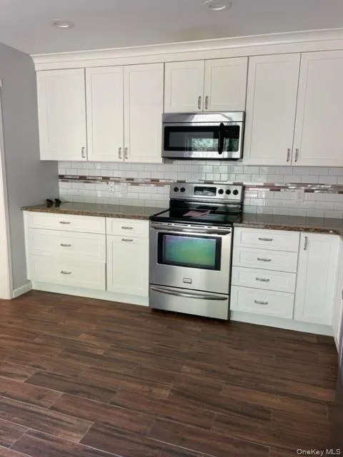 619 Heritage Hills, Somers, NY, 2 Bedrooms Bedrooms, 5 Rooms Rooms,2 BathroomsBathrooms,Residential Lease,For Rent,Heritage,0,1012452 619 Heritage Hills, Somers, NY, 2 Bedrooms Bedrooms, 5 Rooms Rooms,2 BathroomsBathrooms,Residential Lease,For Rent,Heritage,0,1012452
