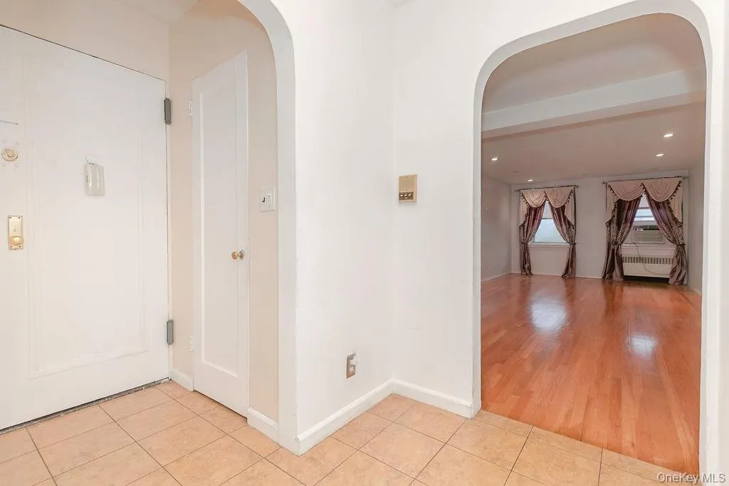 765 Bronx River Rd, Yonkers, NY, 2 Bedrooms Bedrooms, 5 Rooms Rooms,1 BathroomBathrooms,Residential,For Rent,Bronx River Rd,0,KEY1012457 765 Bronx River Rd, Yonkers, NY, 2 Bedrooms Bedrooms, 5 Rooms Rooms,1 BathroomBathrooms,Residential,For Rent,Bronx River Rd,0,KEY1012457
